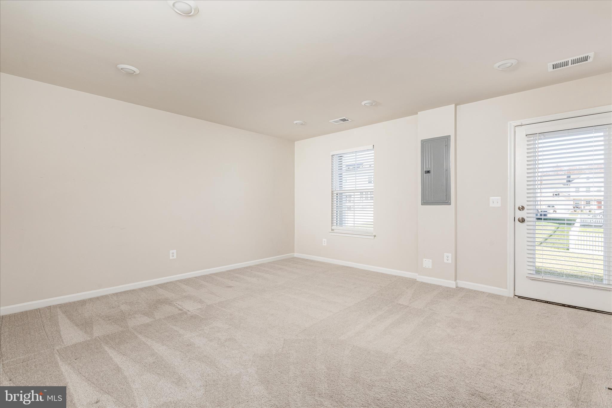 SENSENY VILLAGE - Residential Lease