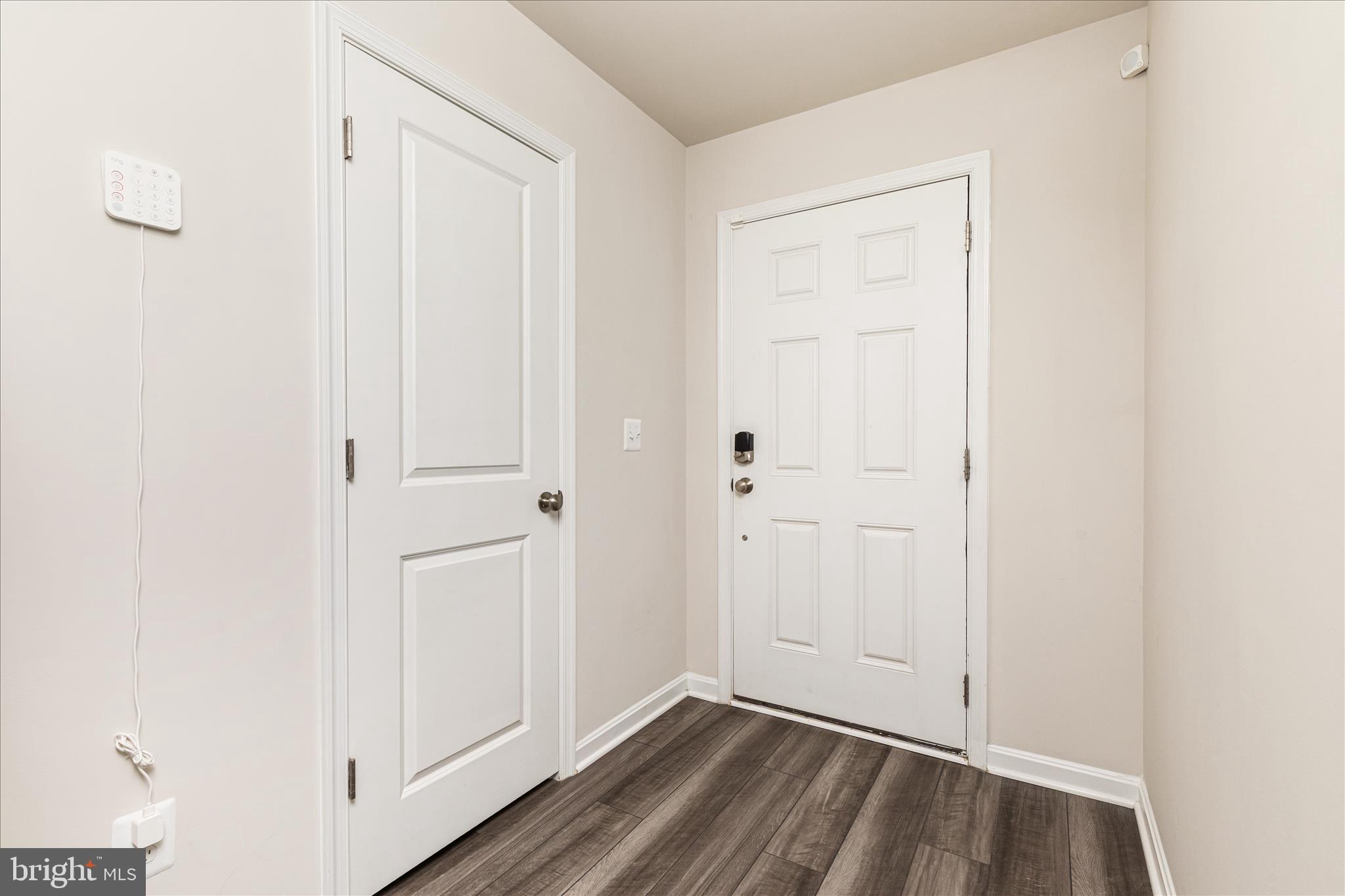 SENSENY VILLAGE - Residential Lease