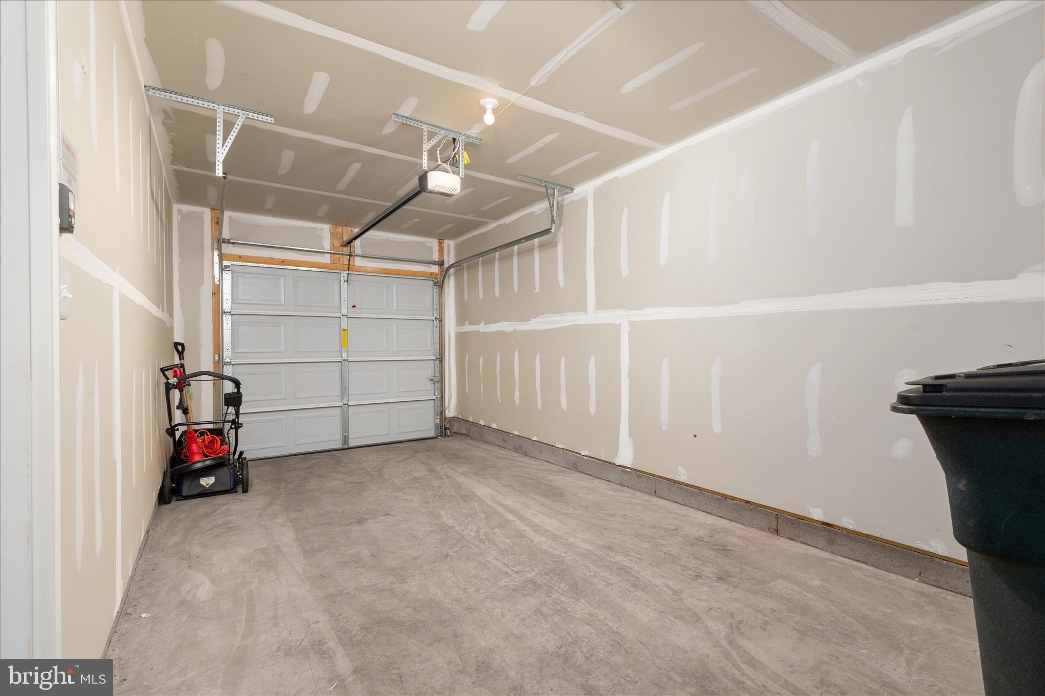 SENSENY VILLAGE - Residential Lease