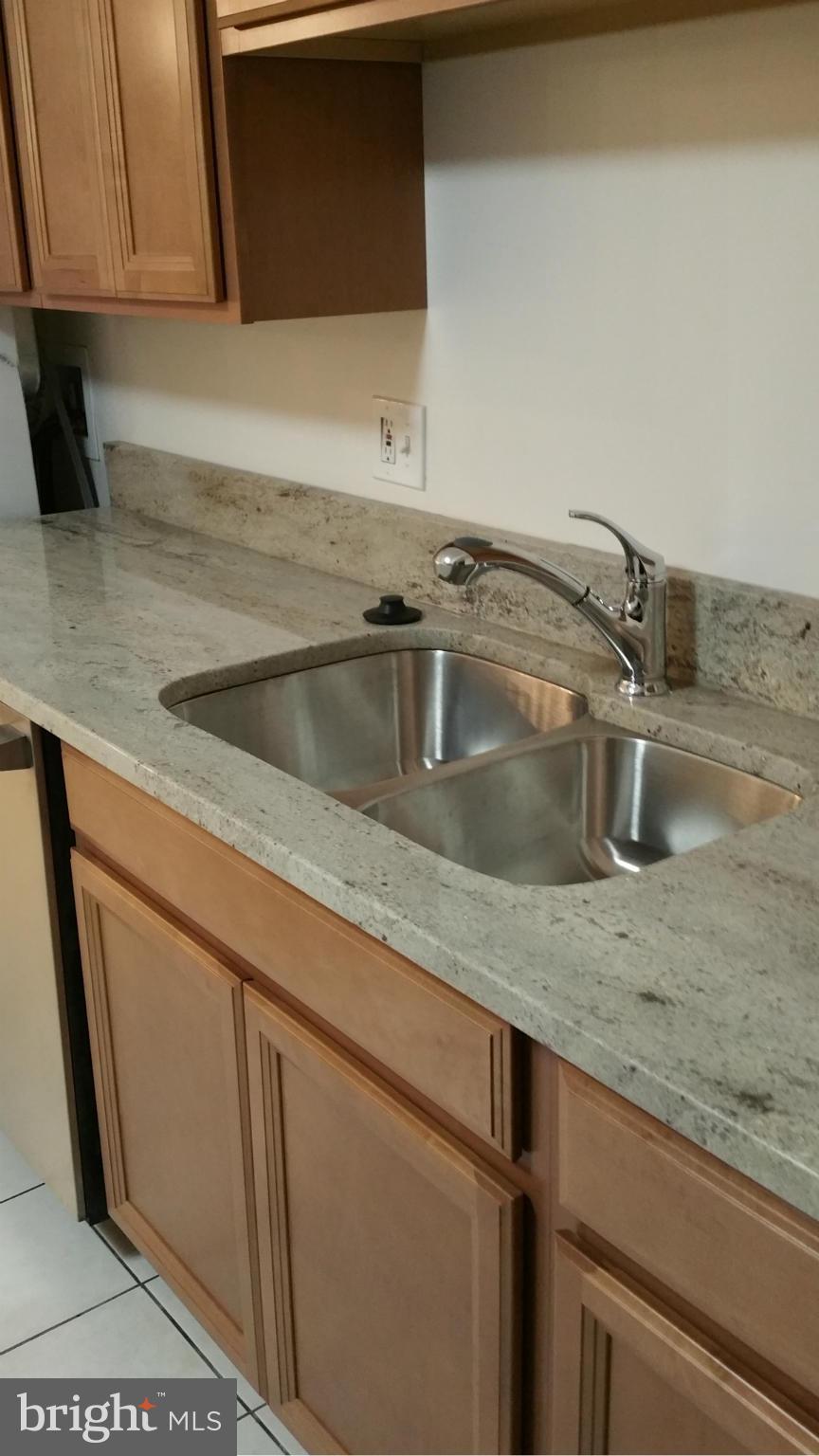 THE MEADOWS - Residential Lease