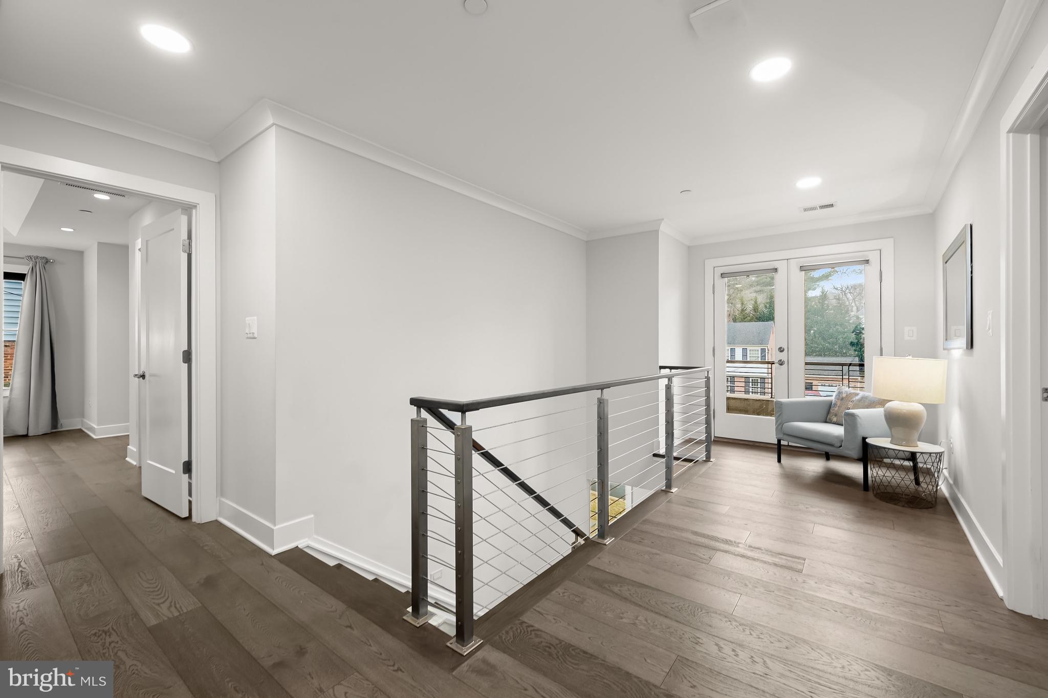 MARY KNOLLS - Residential