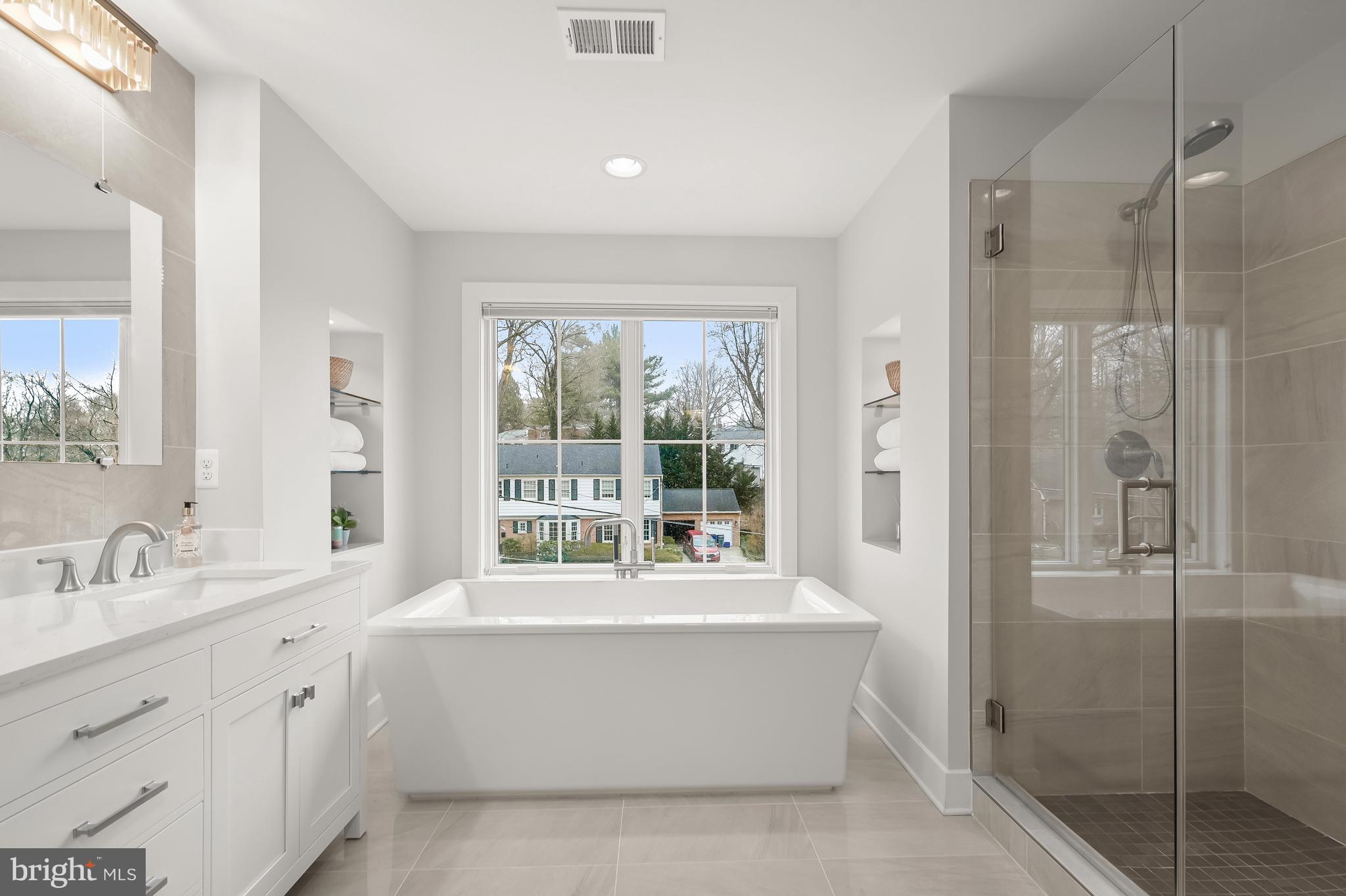 MARY KNOLLS - Residential