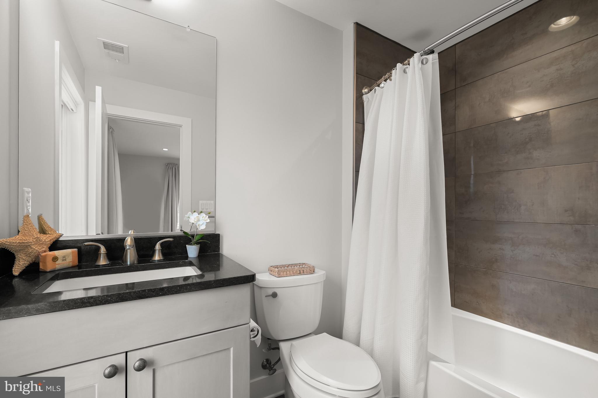 MARY KNOLLS - Residential