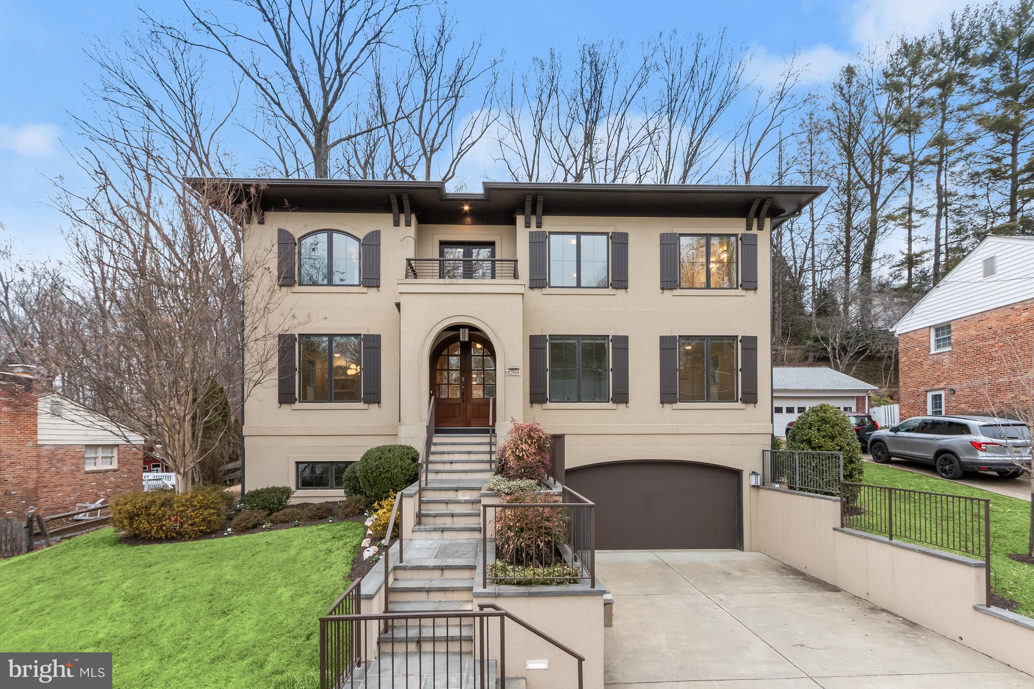 MARY KNOLLS - Residential