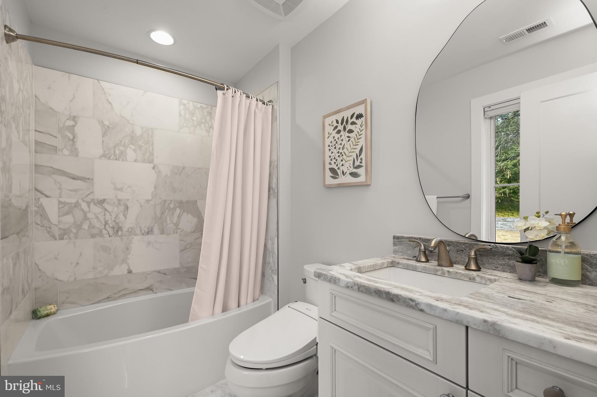 MARY KNOLLS - Residential