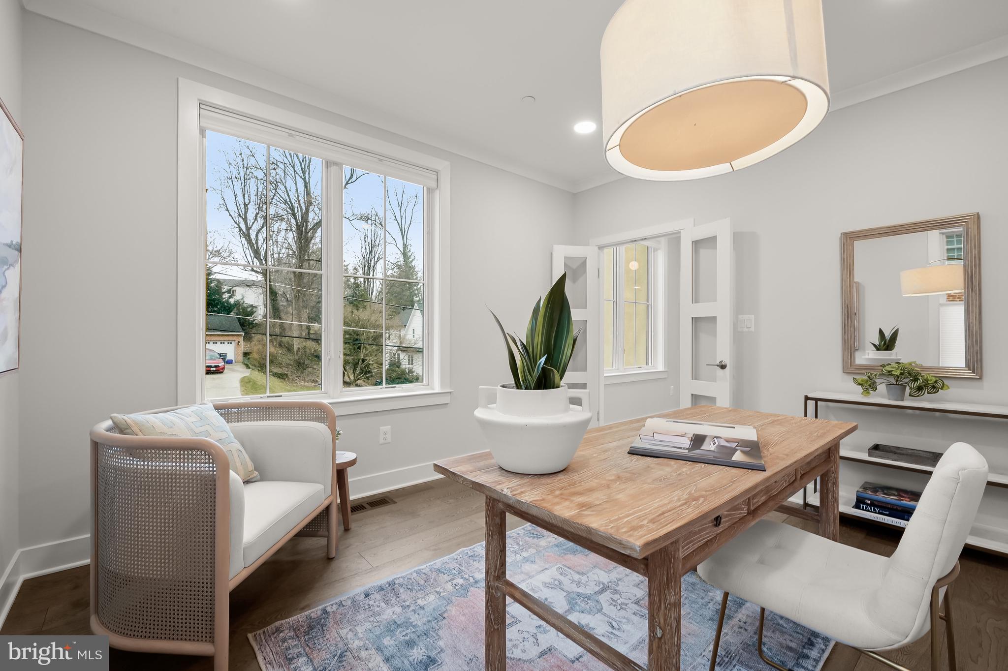 MARY KNOLLS - Residential