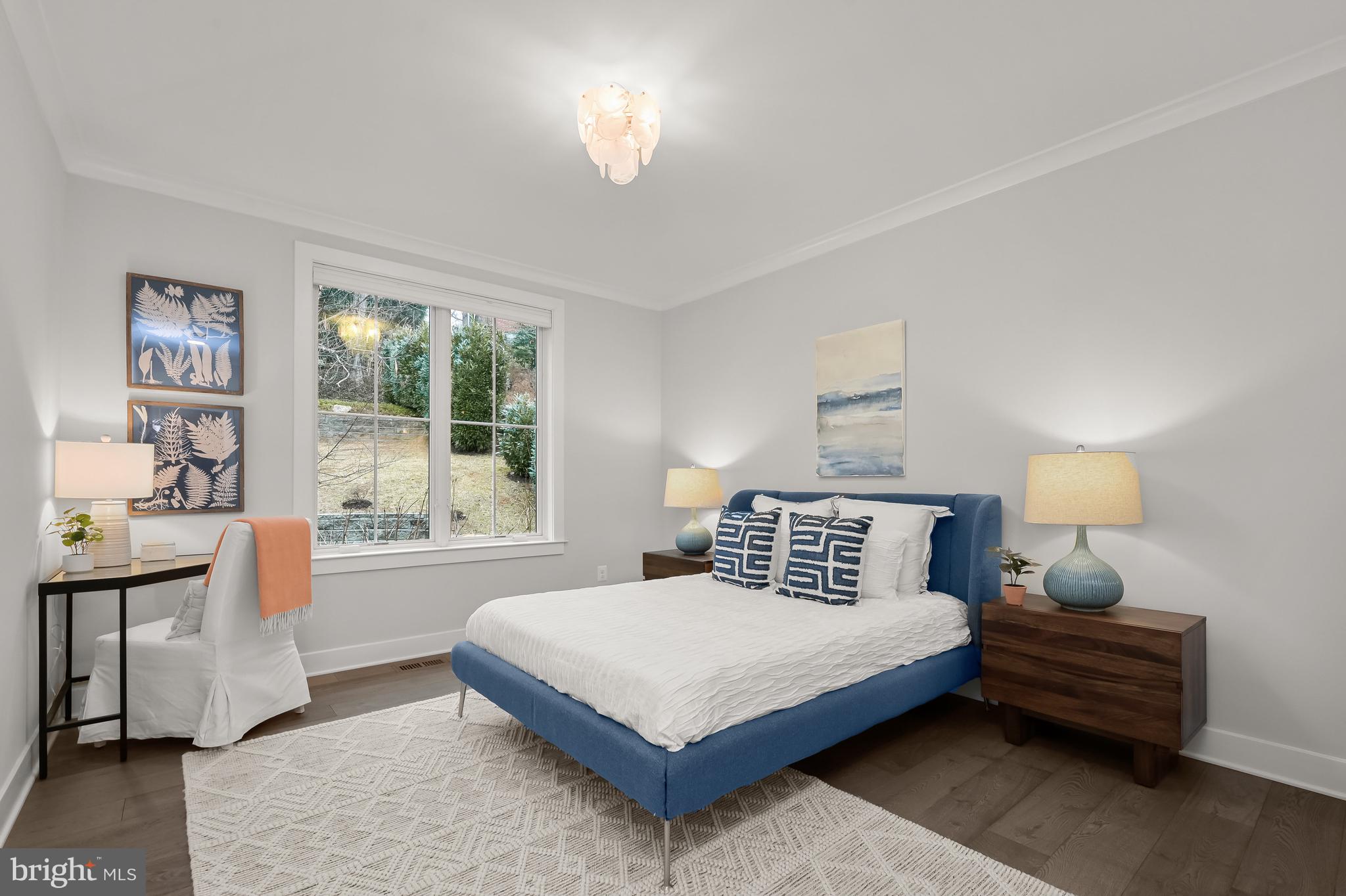 MARY KNOLLS - Residential