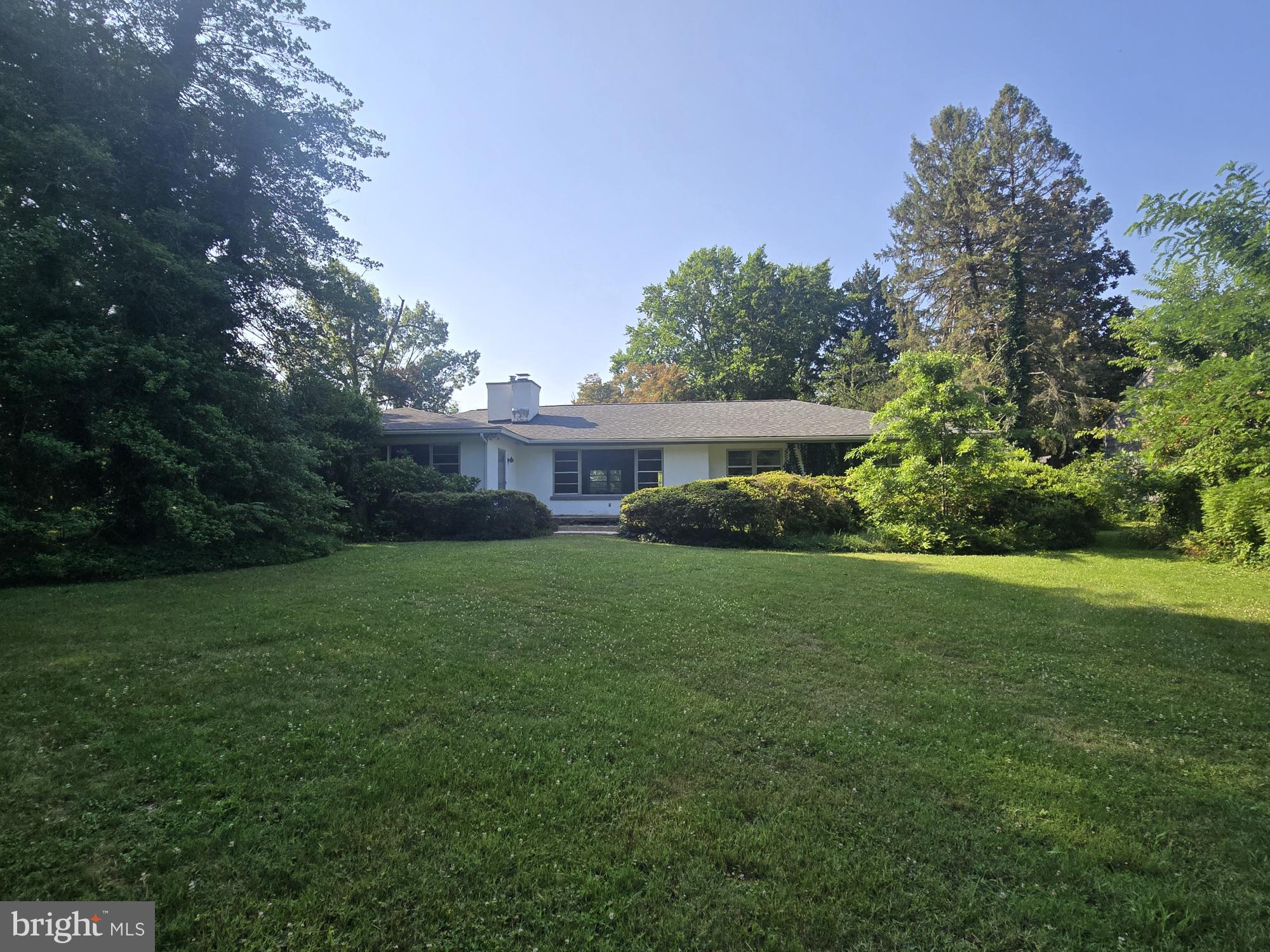 18 CHESTNUT DRIVE