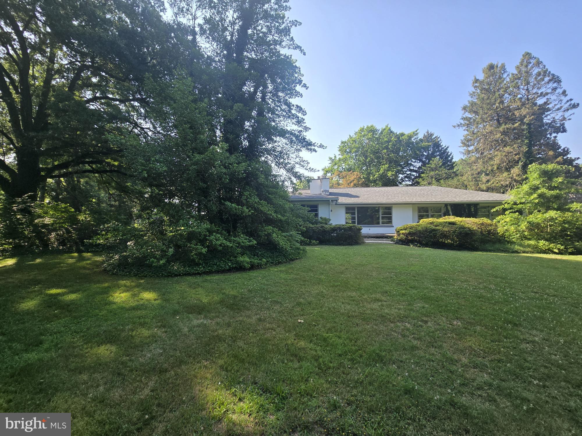 18 CHESTNUT DRIVE