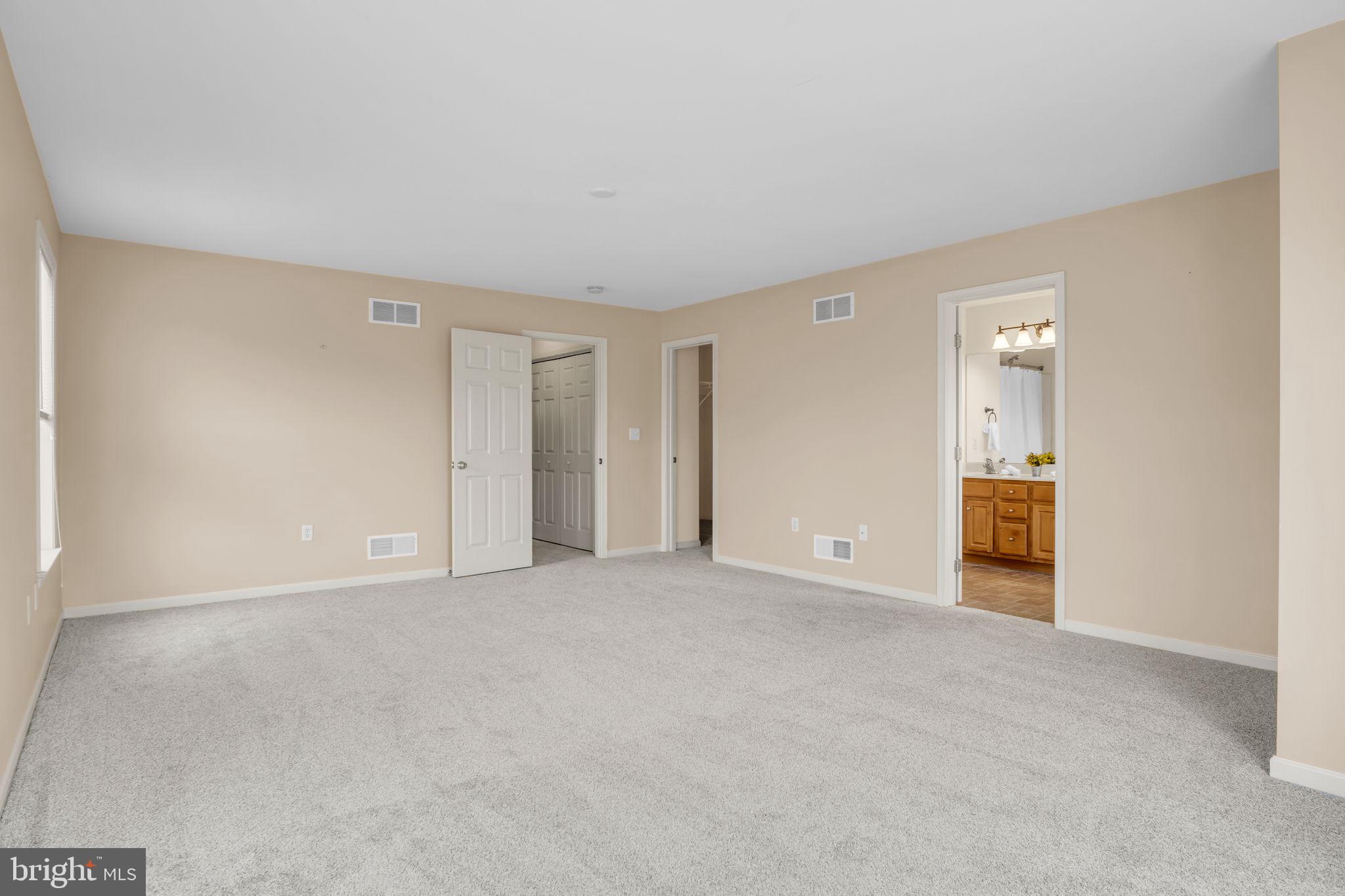 GALA SQUARE-WINDING HILLS - Residential