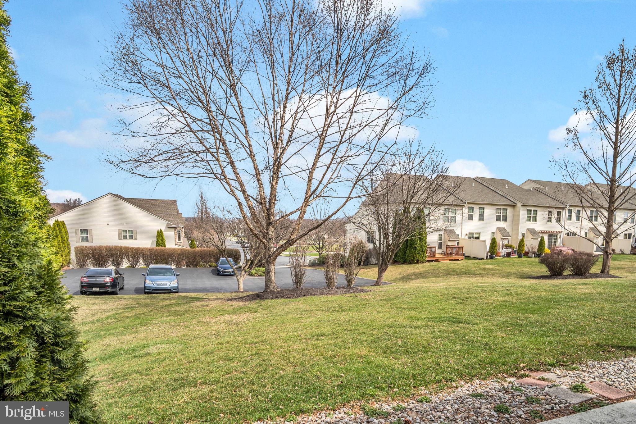 GALA SQUARE-WINDING HILLS - Residential