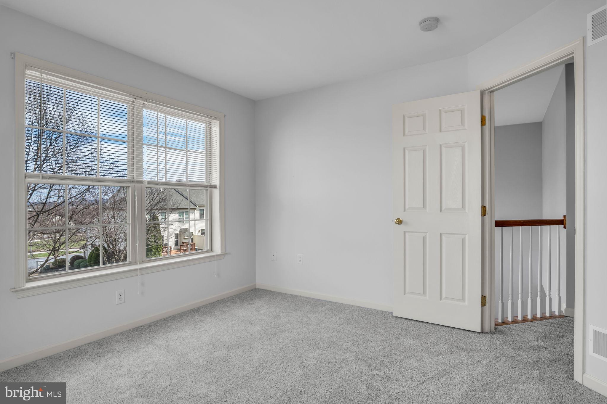 GALA SQUARE-WINDING HILLS - Residential