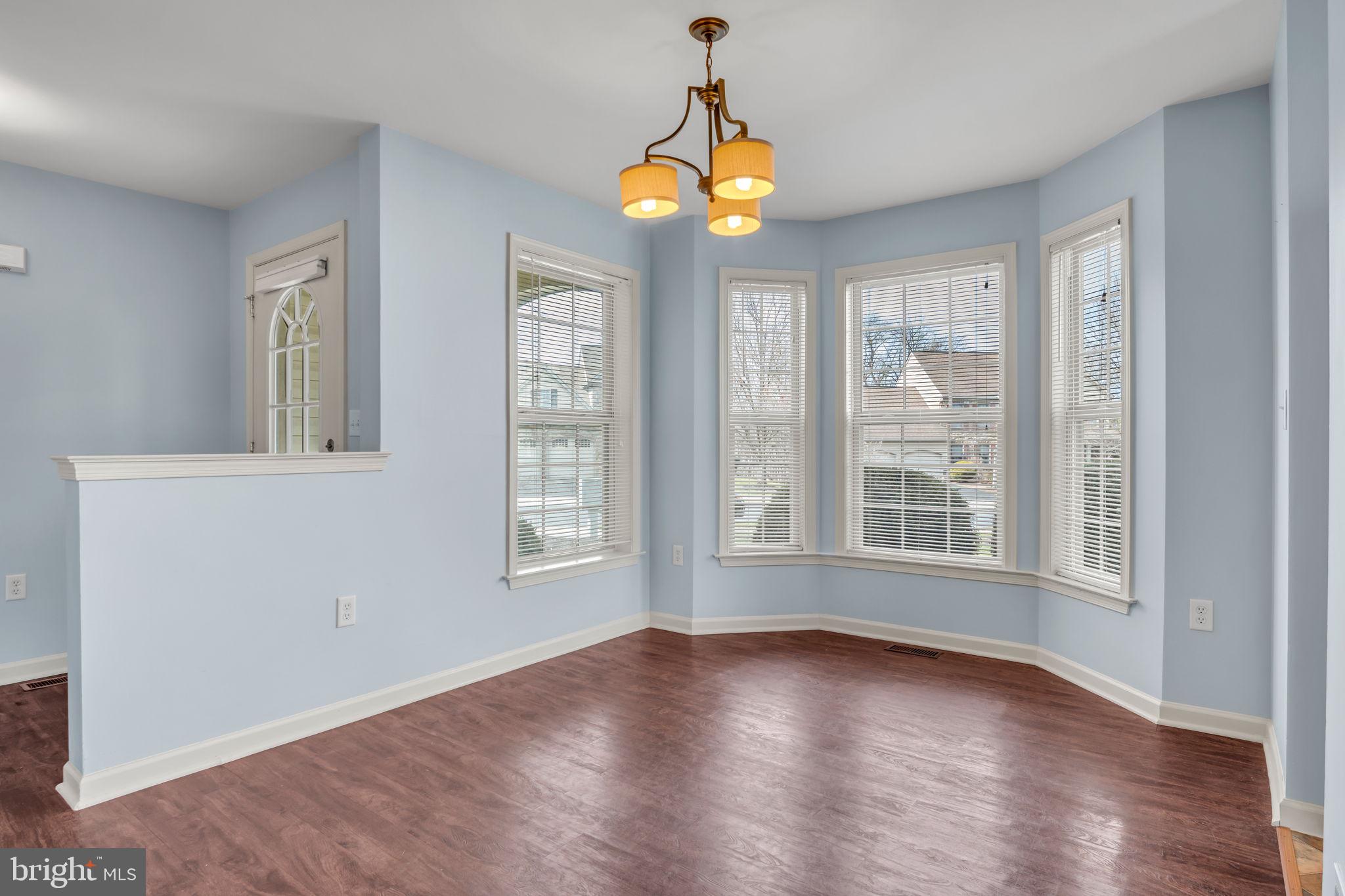 GALA SQUARE-WINDING HILLS - Residential