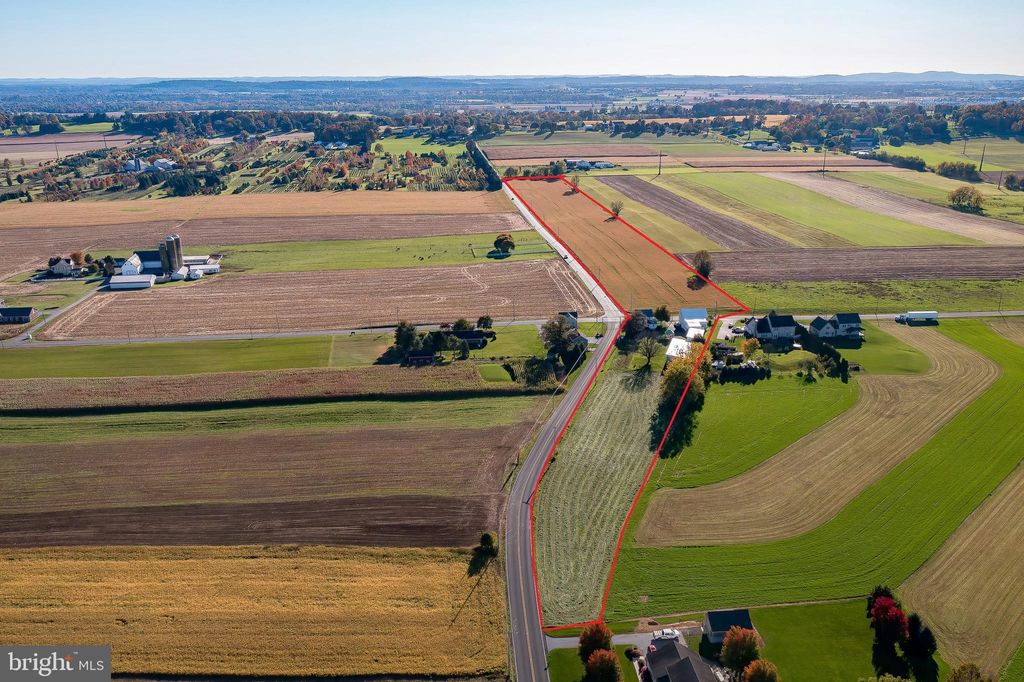 Photo of 795 Temperance Hill Road, Lititz, PA 17543 (MLS # PALA2043514)