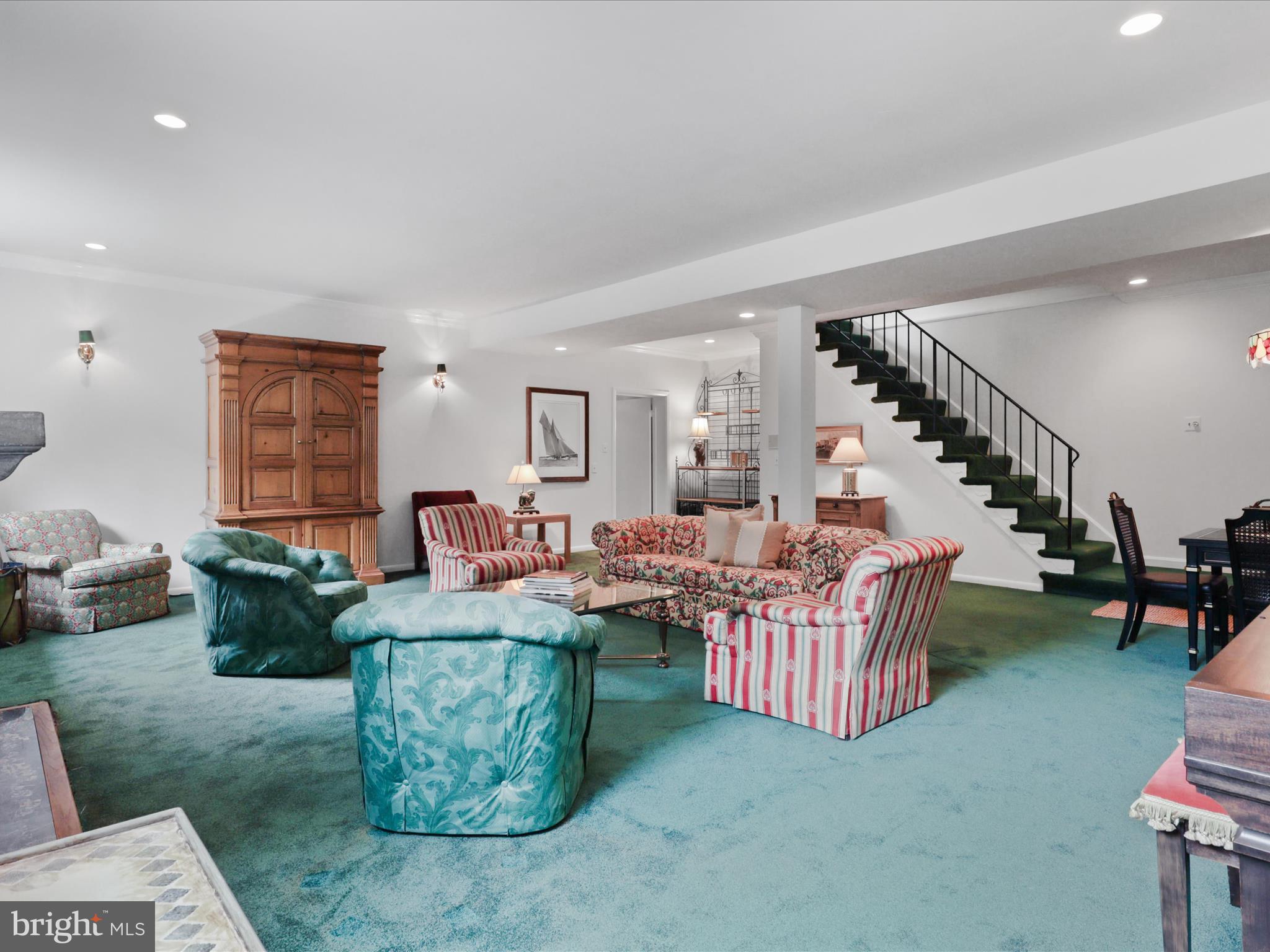 CHAIN BRIDGE FOREST - Residential