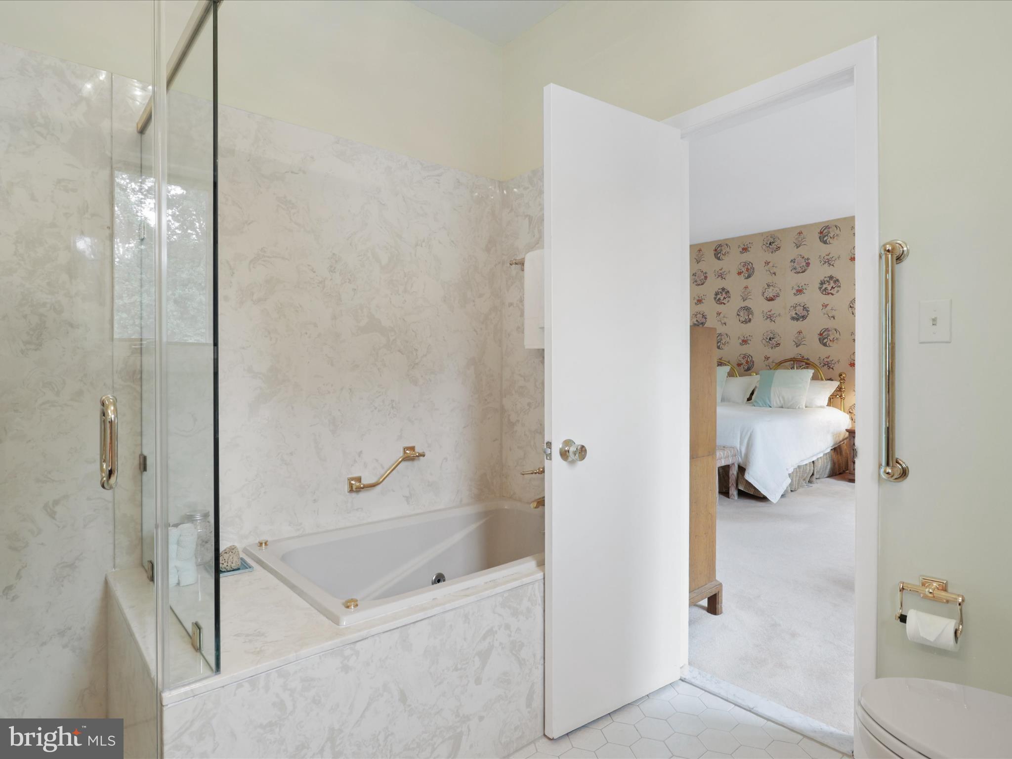 CHAIN BRIDGE FOREST - Residential