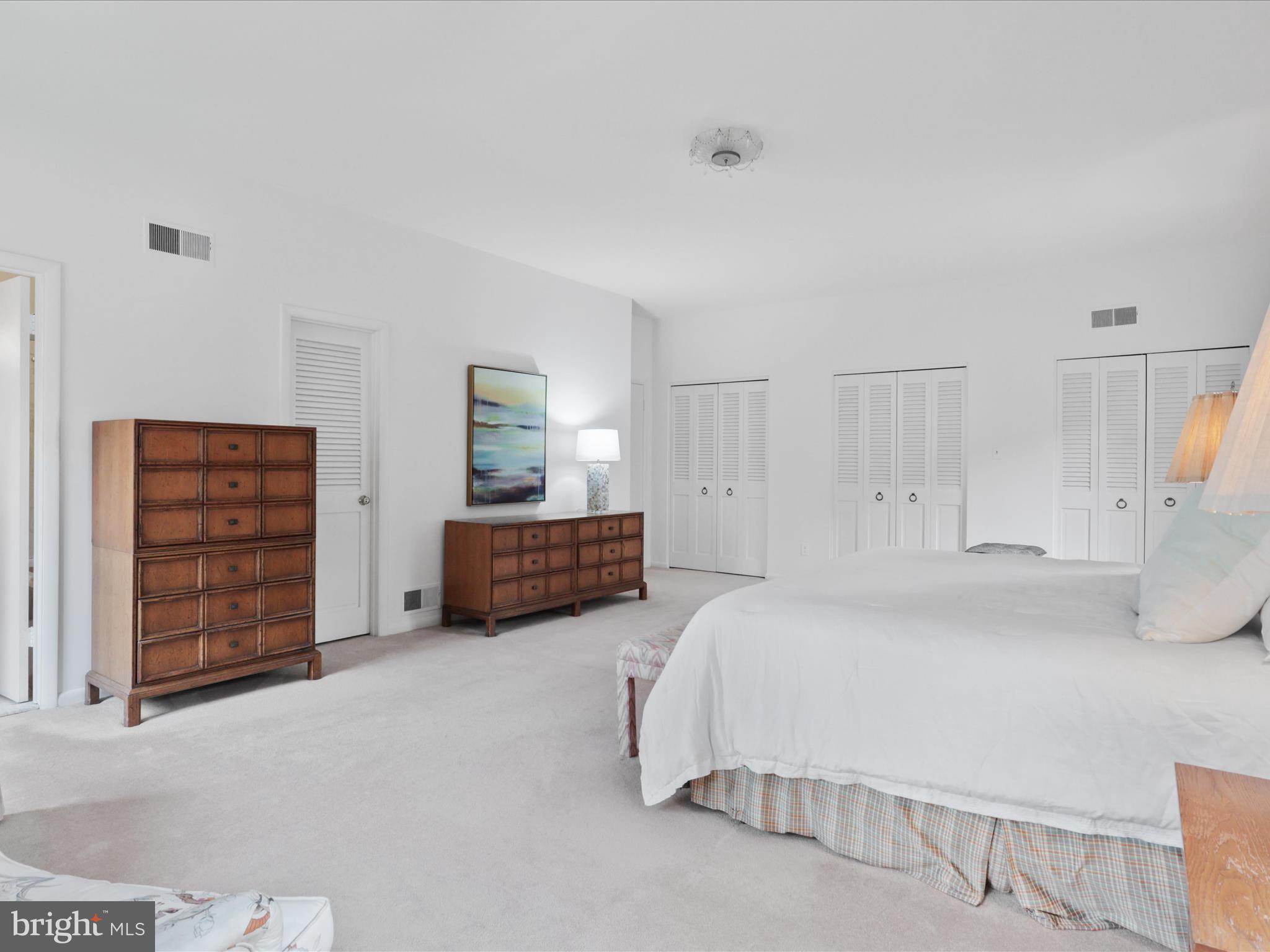 CHAIN BRIDGE FOREST - Residential