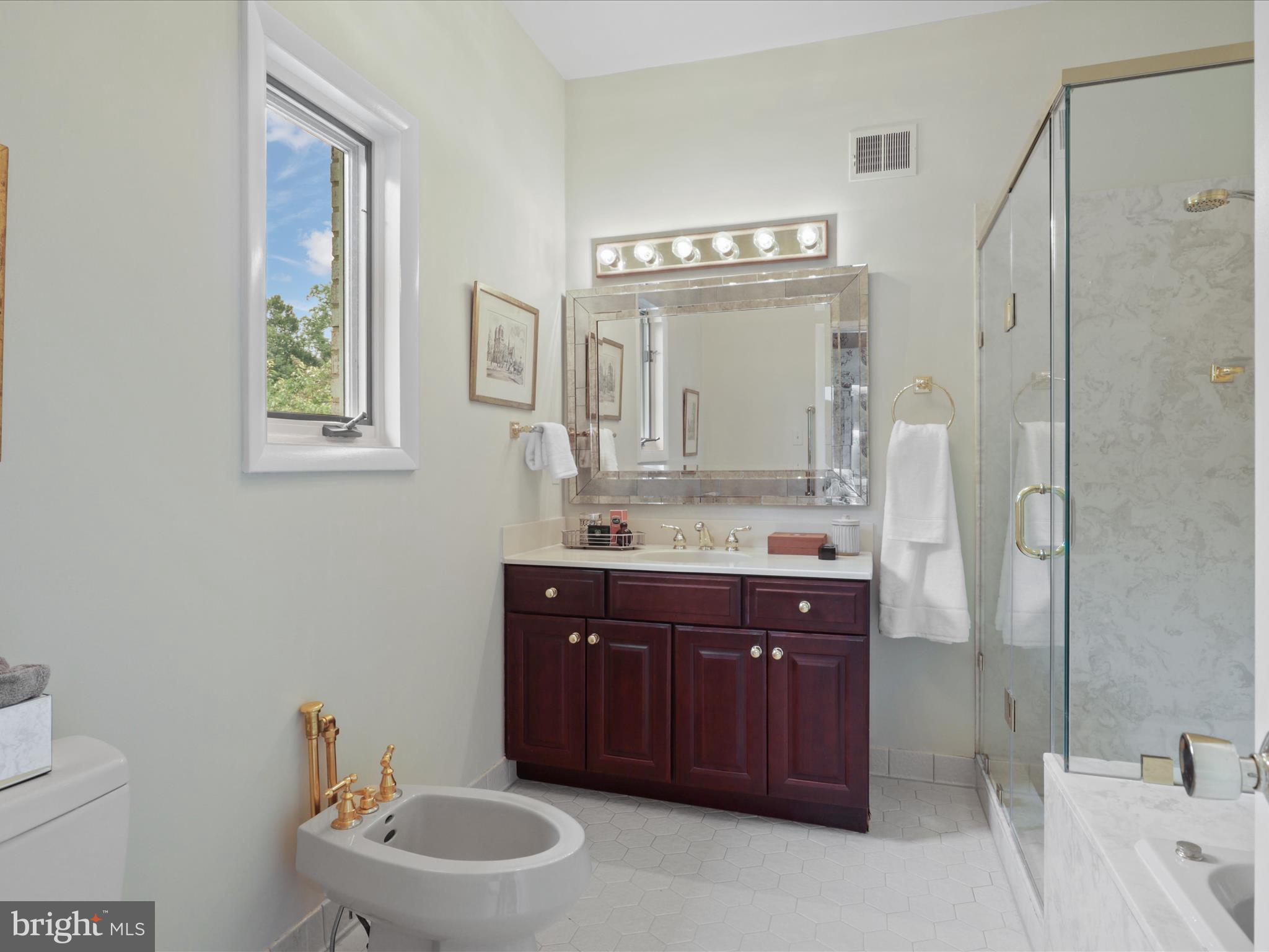 CHAIN BRIDGE FOREST - Residential