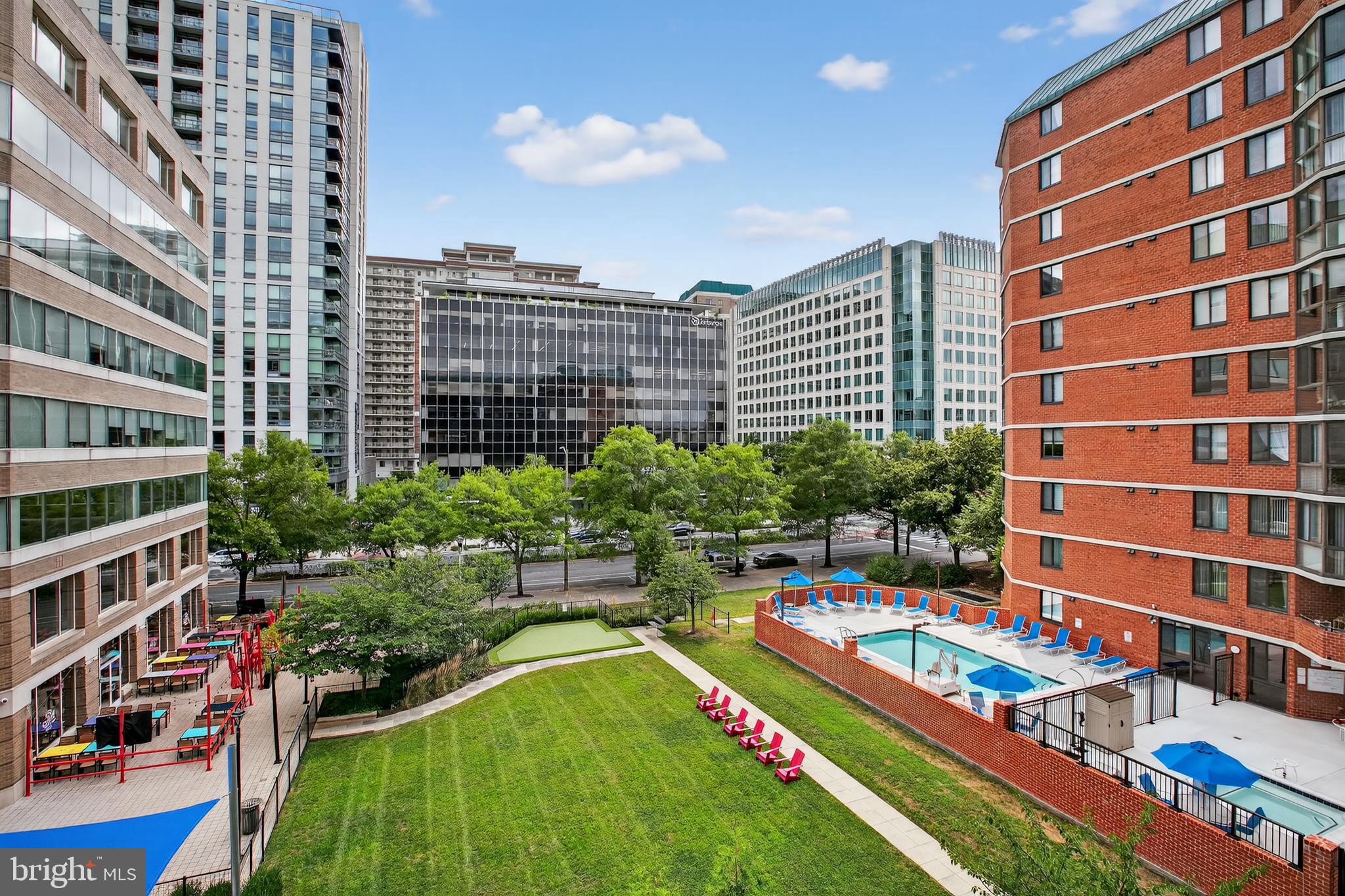 1001 N RANDOLPH STREET 418