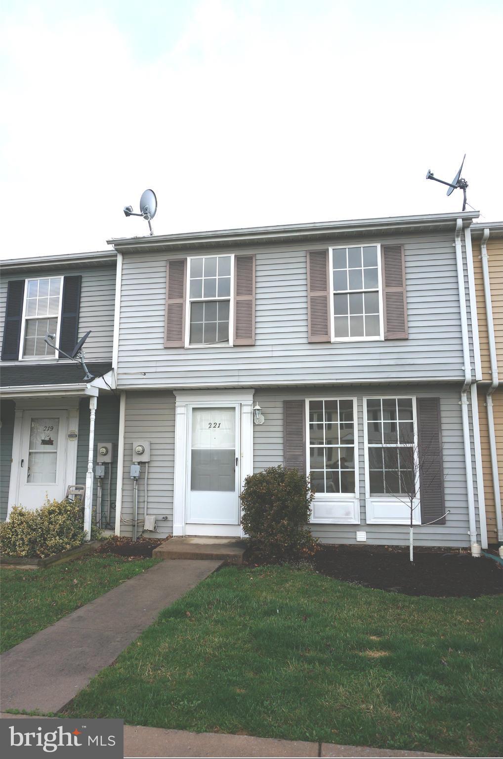 ROLLING MEADOWS - Residential