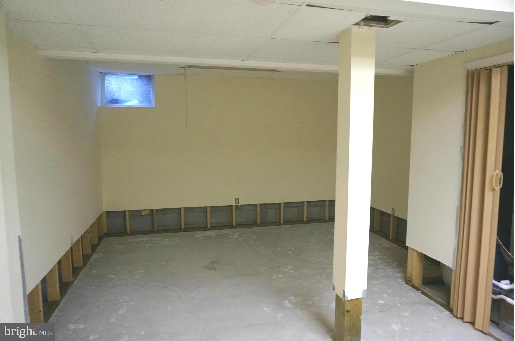 ROLLING MEADOWS - Residential