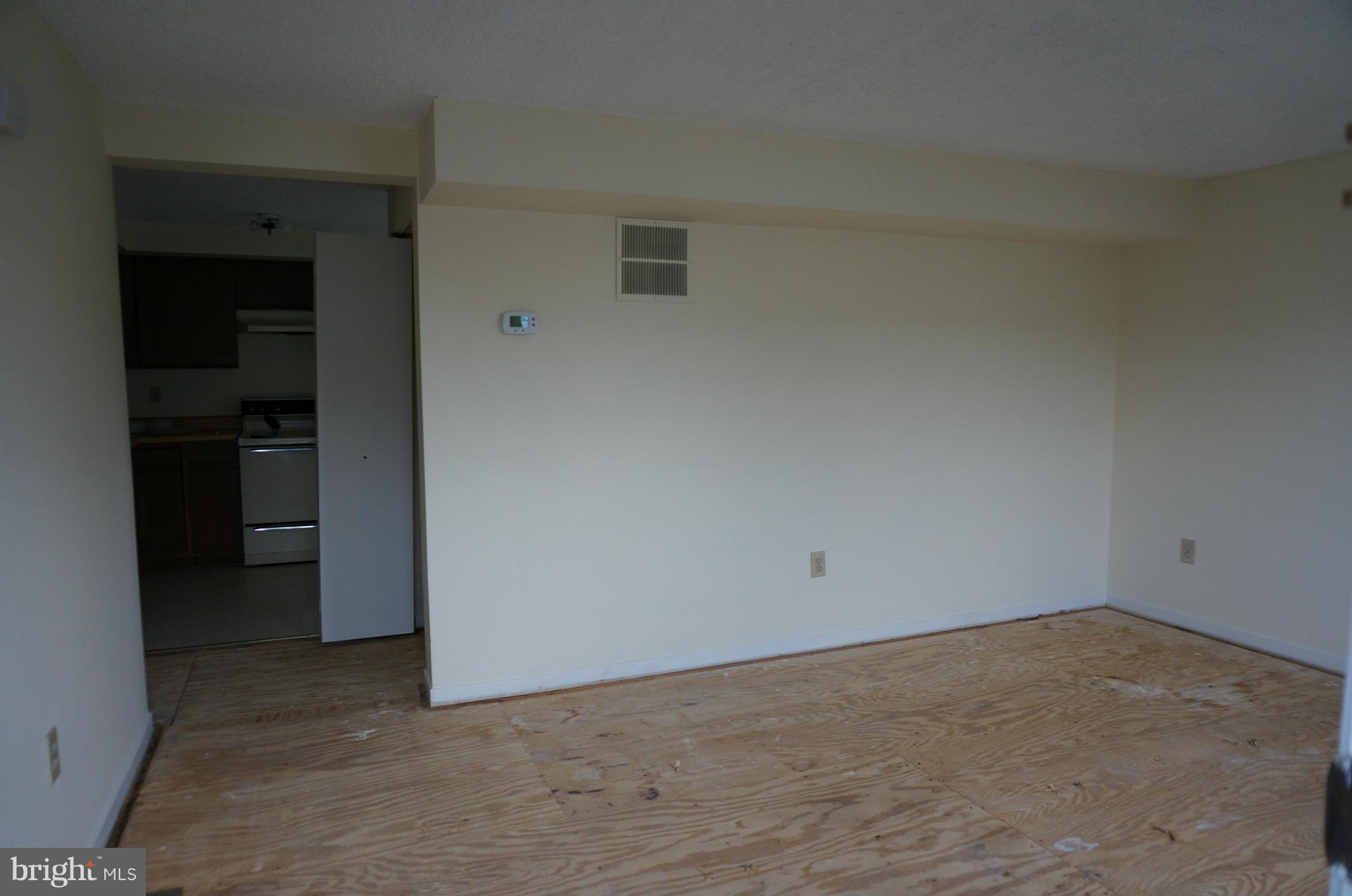 ROLLING MEADOWS - Residential