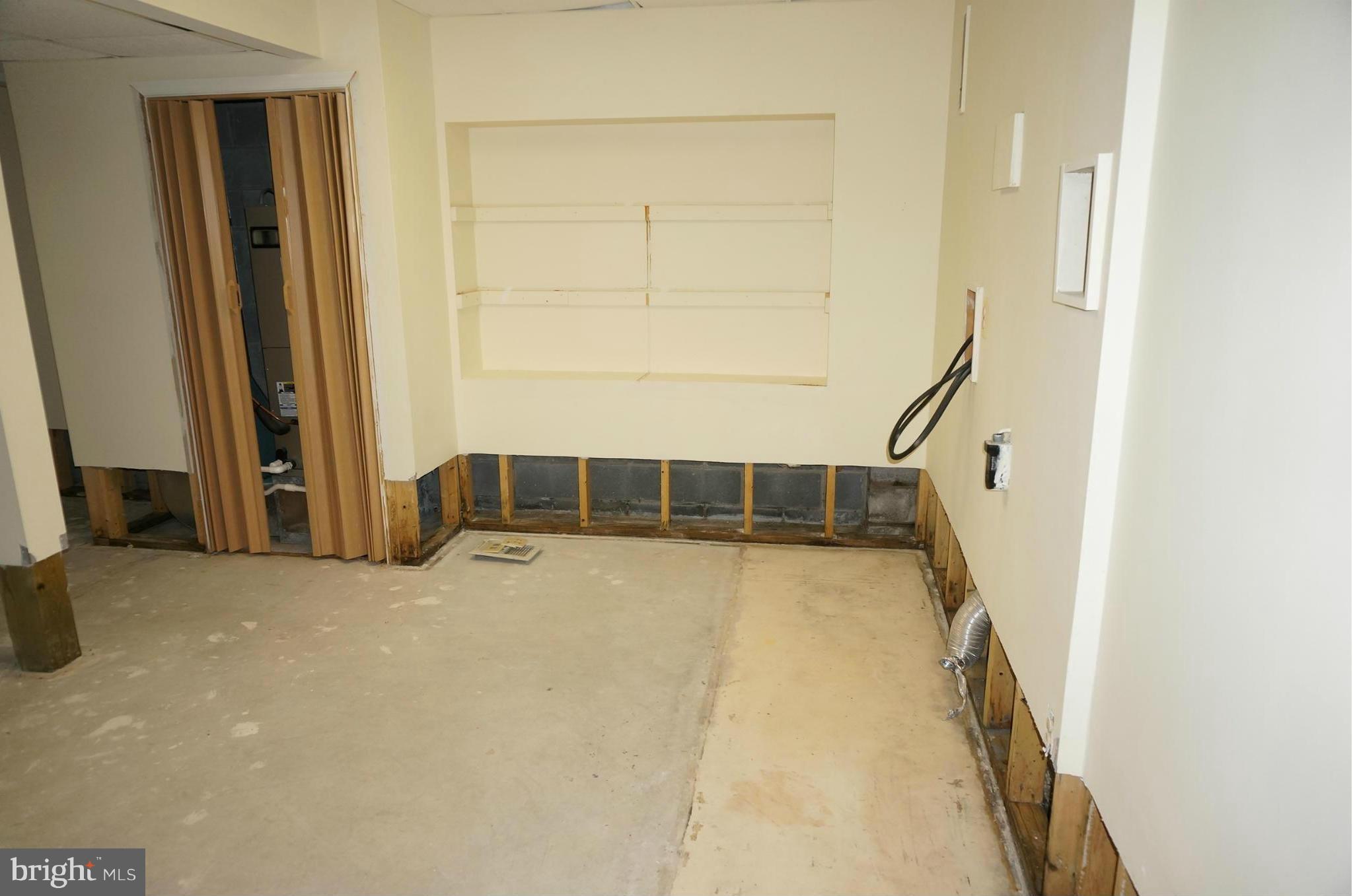 ROLLING MEADOWS - Residential