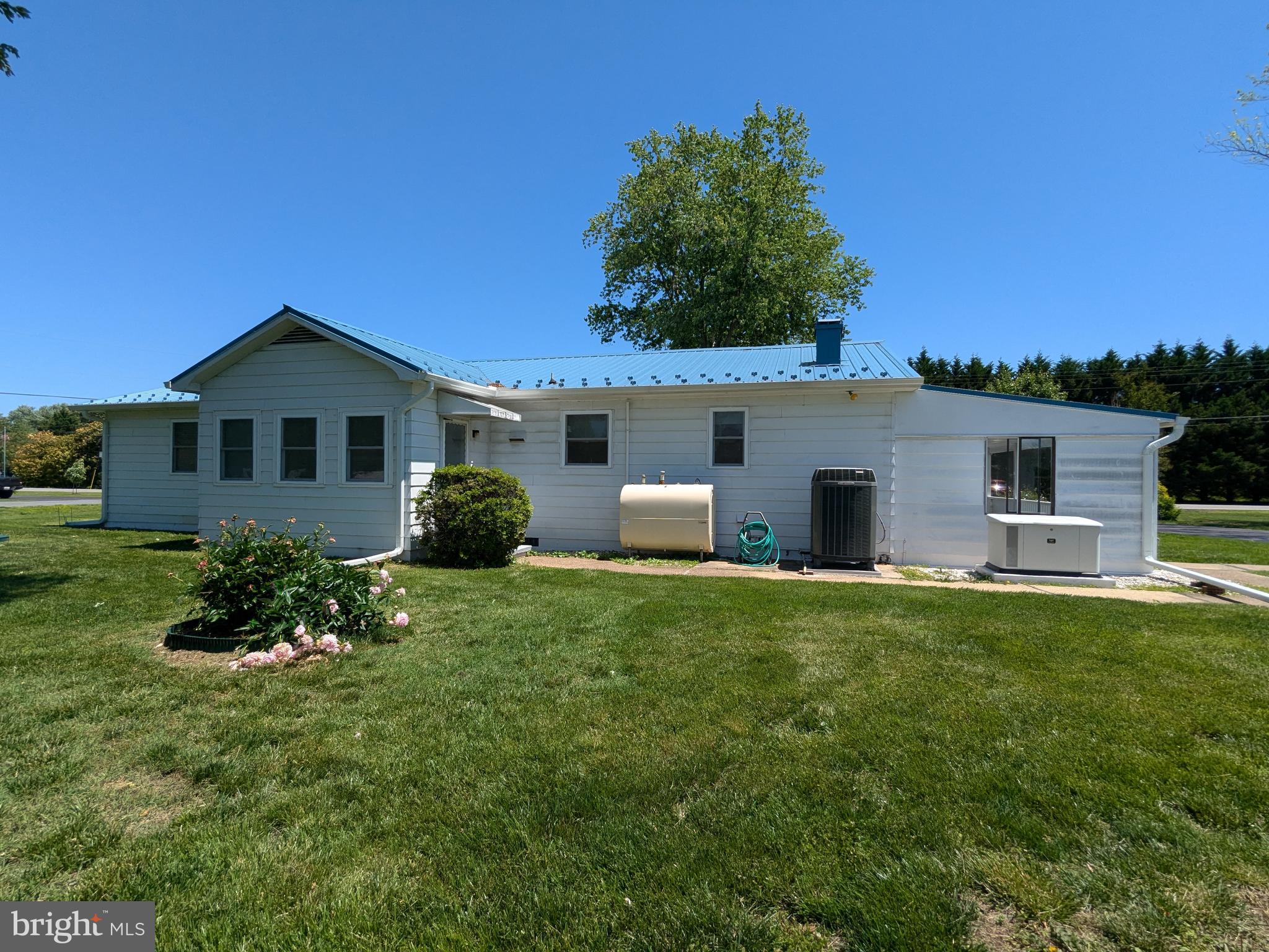 PEACOCK MANOR - Residential