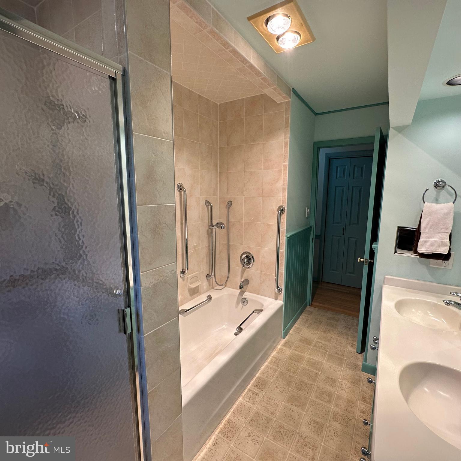 ORCHARD ESTATES - Residential