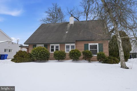 10 MELROSE LANE WILLINGBORO NJ 08046