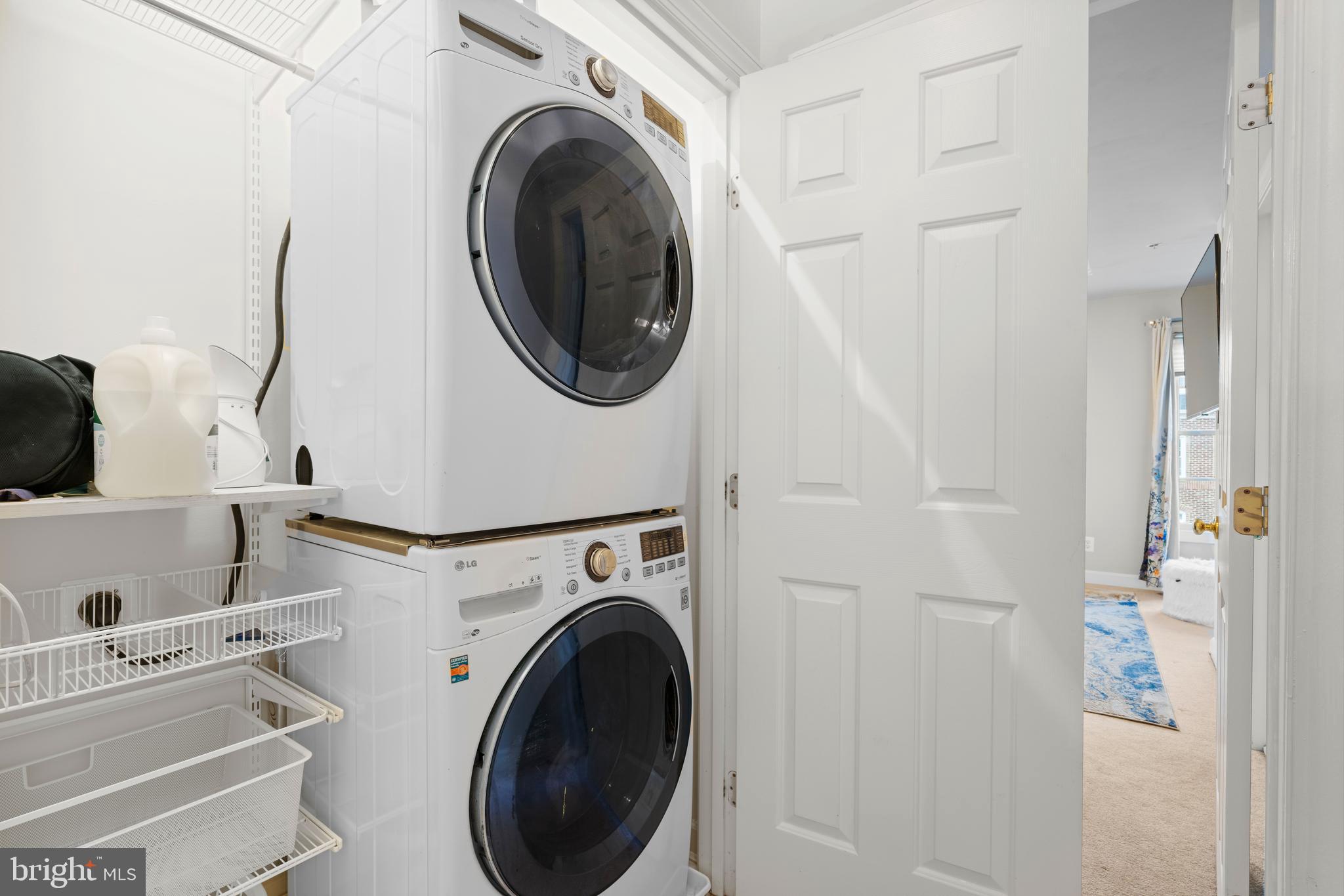 STONE CREEK CROSSING - Residential Lease