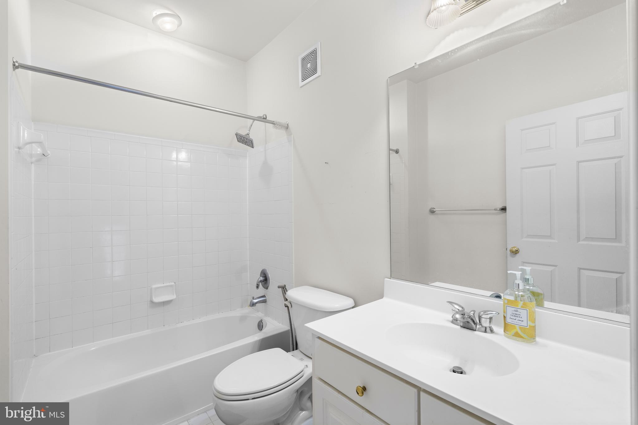 STONE CREEK CROSSING - Residential Lease