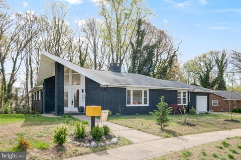 Photo of 2603 Norwood Court, RICHMOND, VA 23222 (MLS # VARC2000868)