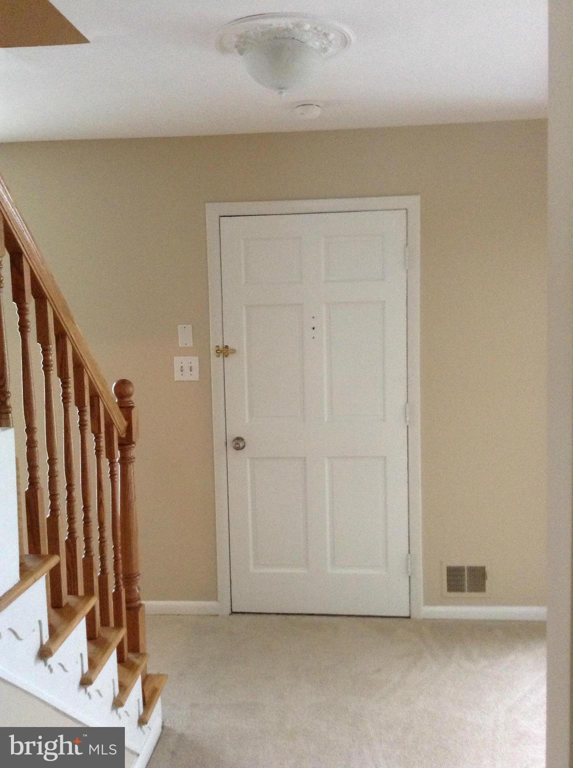 VILLA D ESTE - Residential Lease