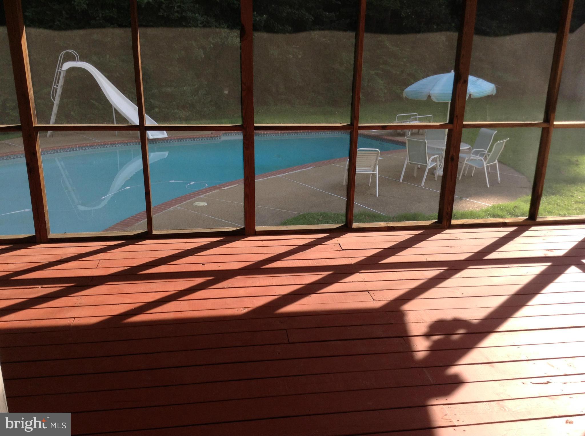 VILLA D ESTE - Residential Lease