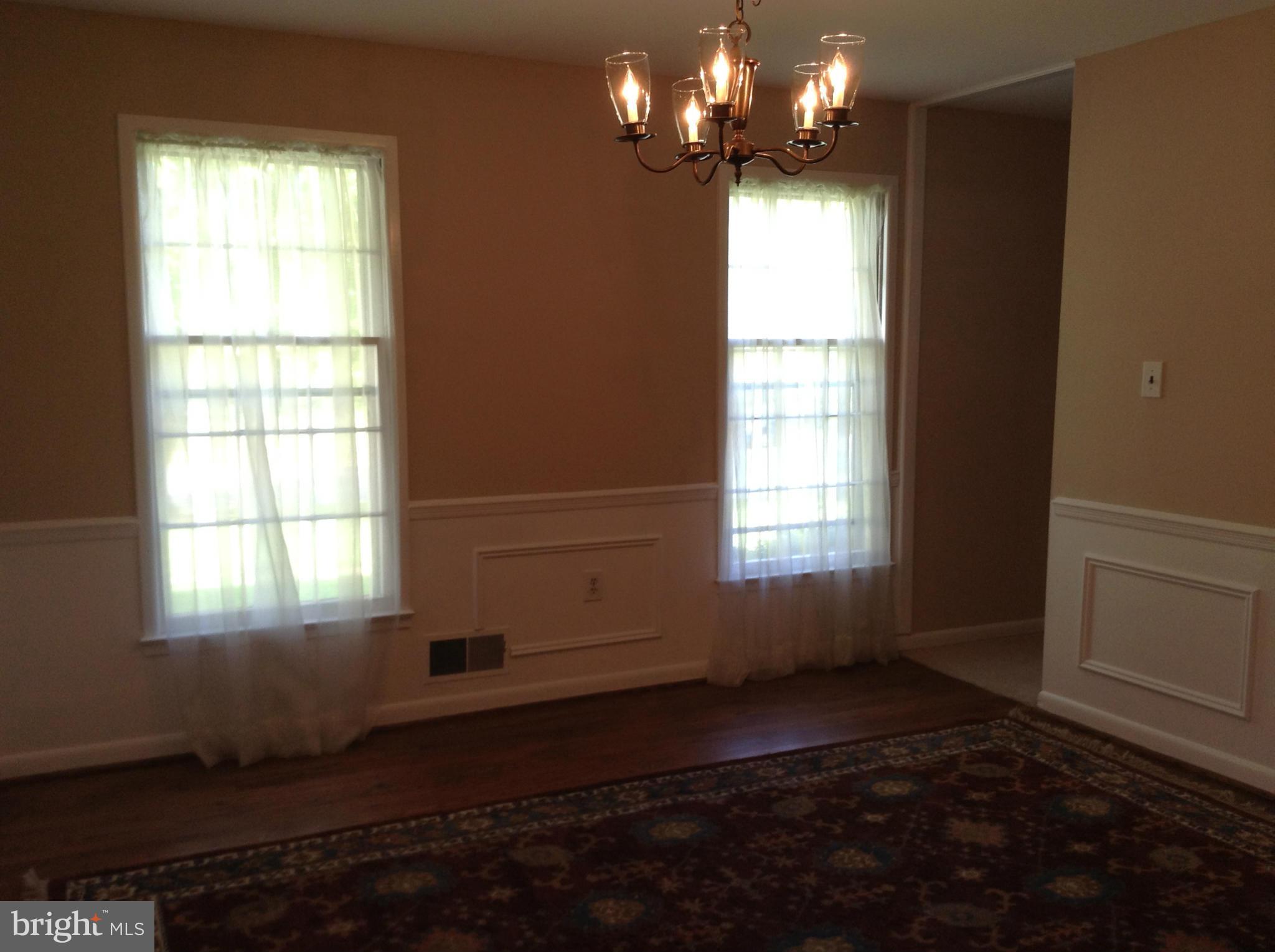 VILLA D ESTE - Residential Lease