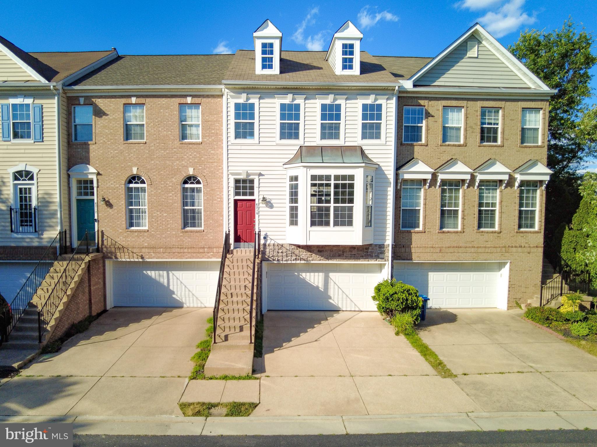 AUTUMN CHASE HUNT - Residential Lease