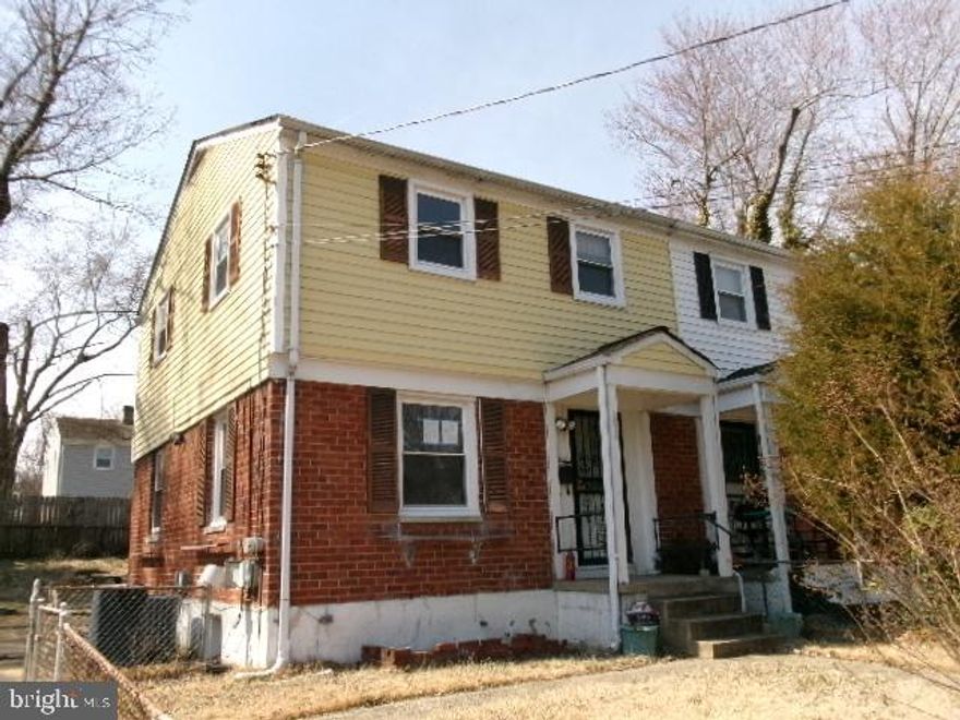 HUD owned case# 249-507540, sold fully as-is. Rowhome boasting 3 bedrooms and 2 bathrooms in well sought after Forest Heights. Very spacious living area with a nice sized yard. Lots of potential here.