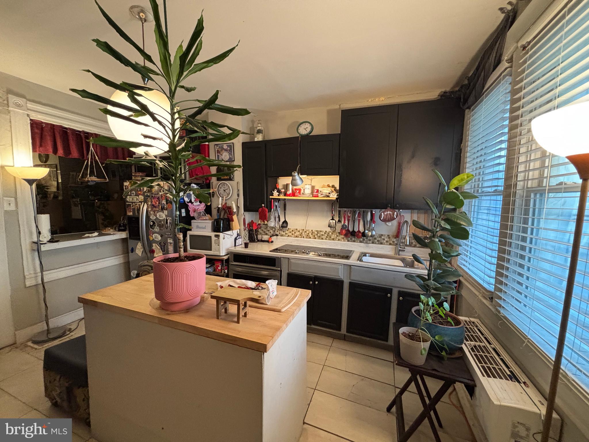 MIDTOWN EDMONDSON - Residential