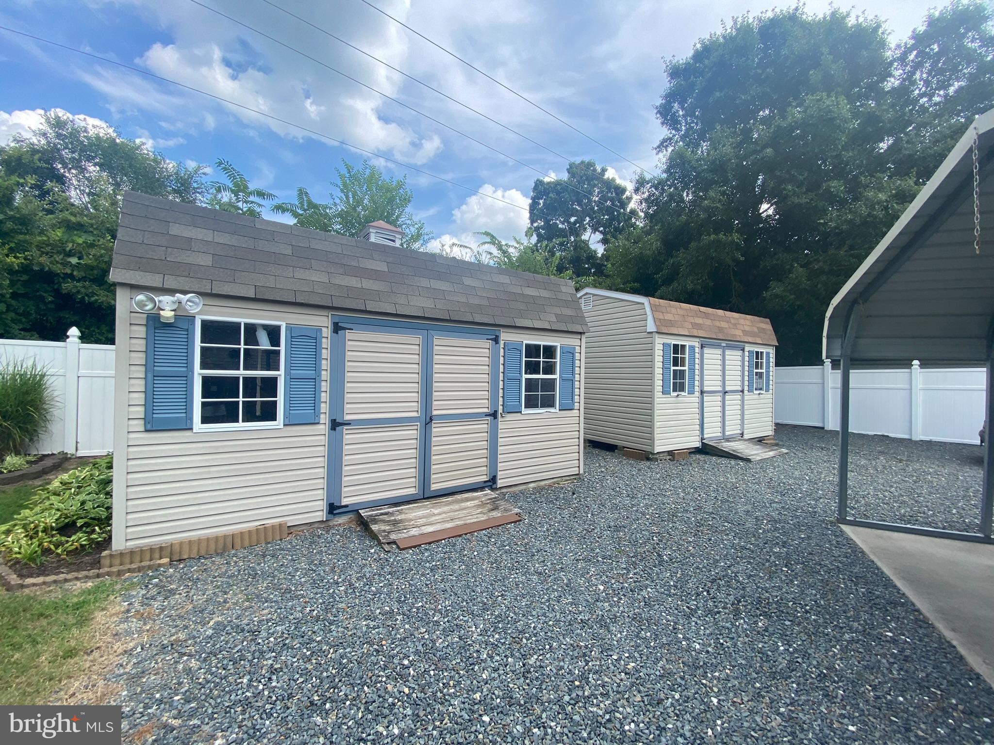 PARK MANOR - Residential