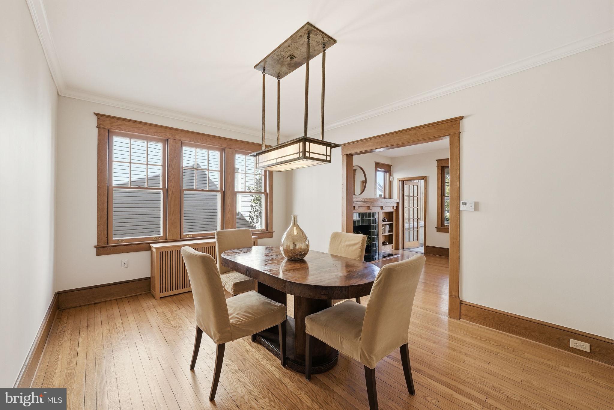 LYON VILLAGE - Residential