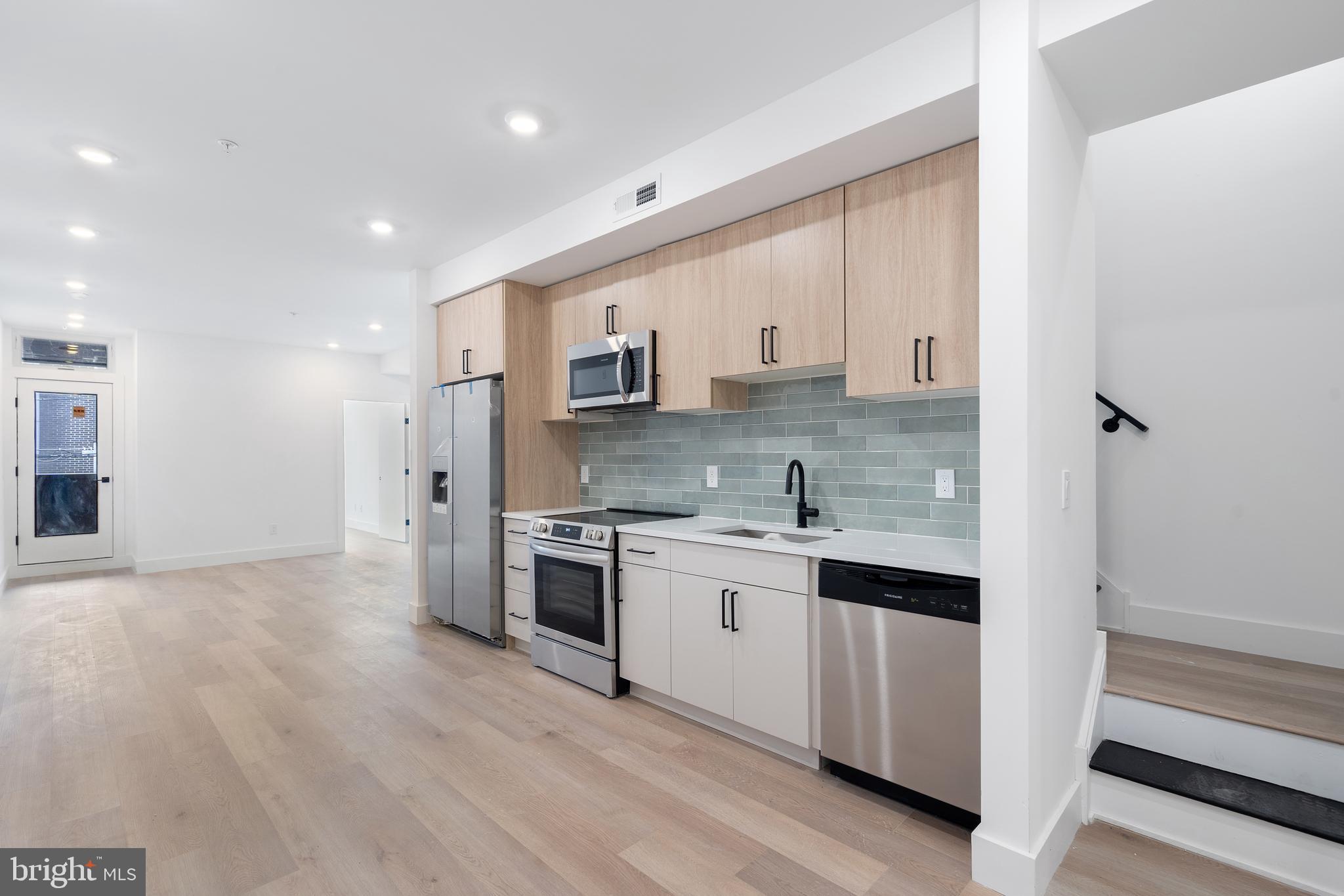 FISHTOWN - Residential Lease