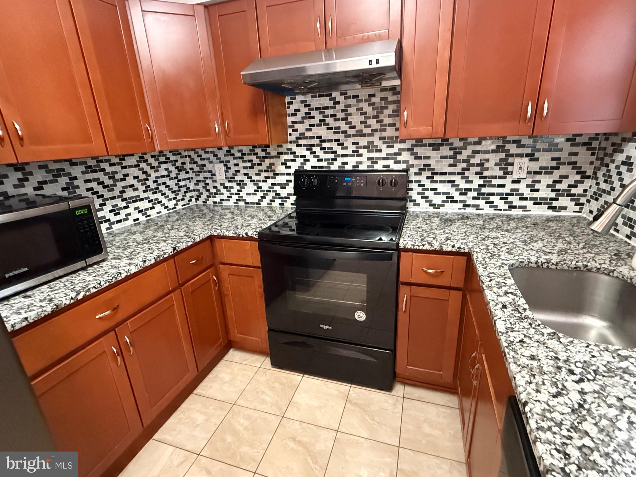 BALTIMORE - Residential Lease