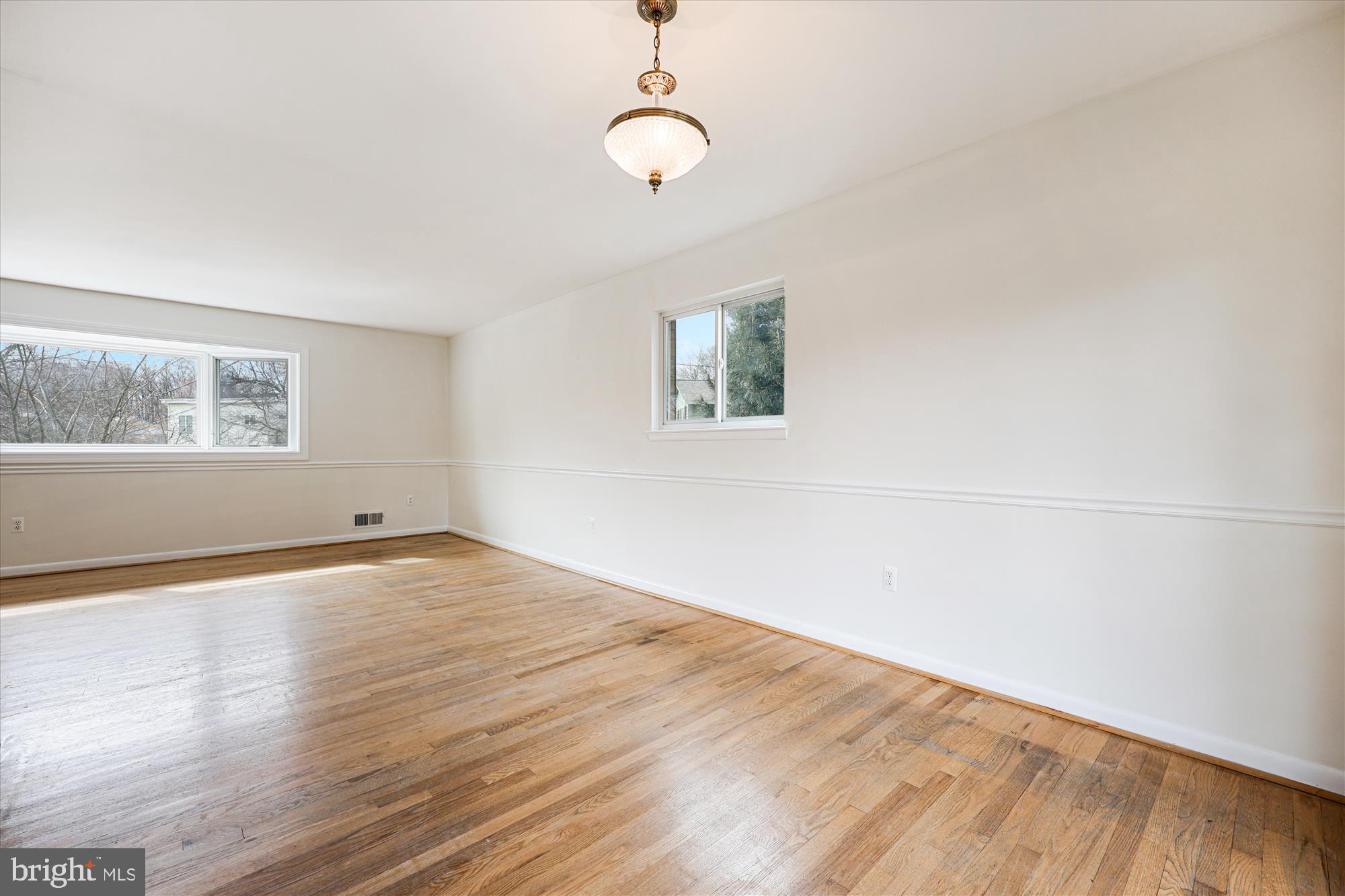 MONTROSE - Residential