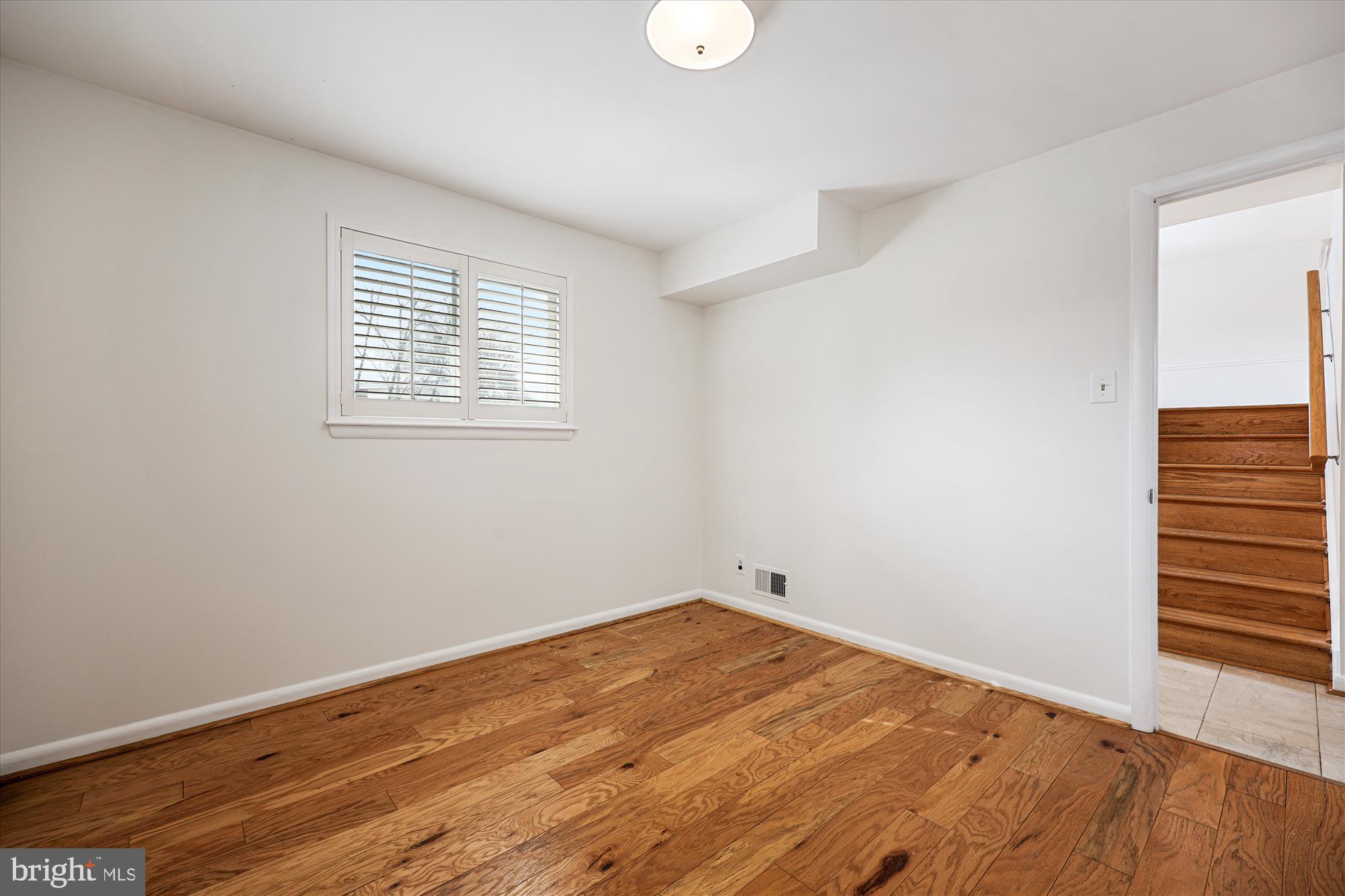 MONTROSE - Residential