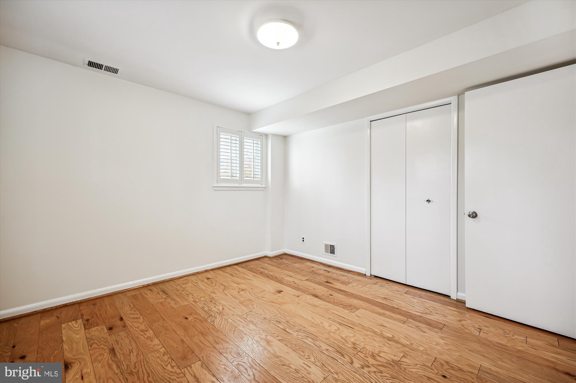 MONTROSE - Residential