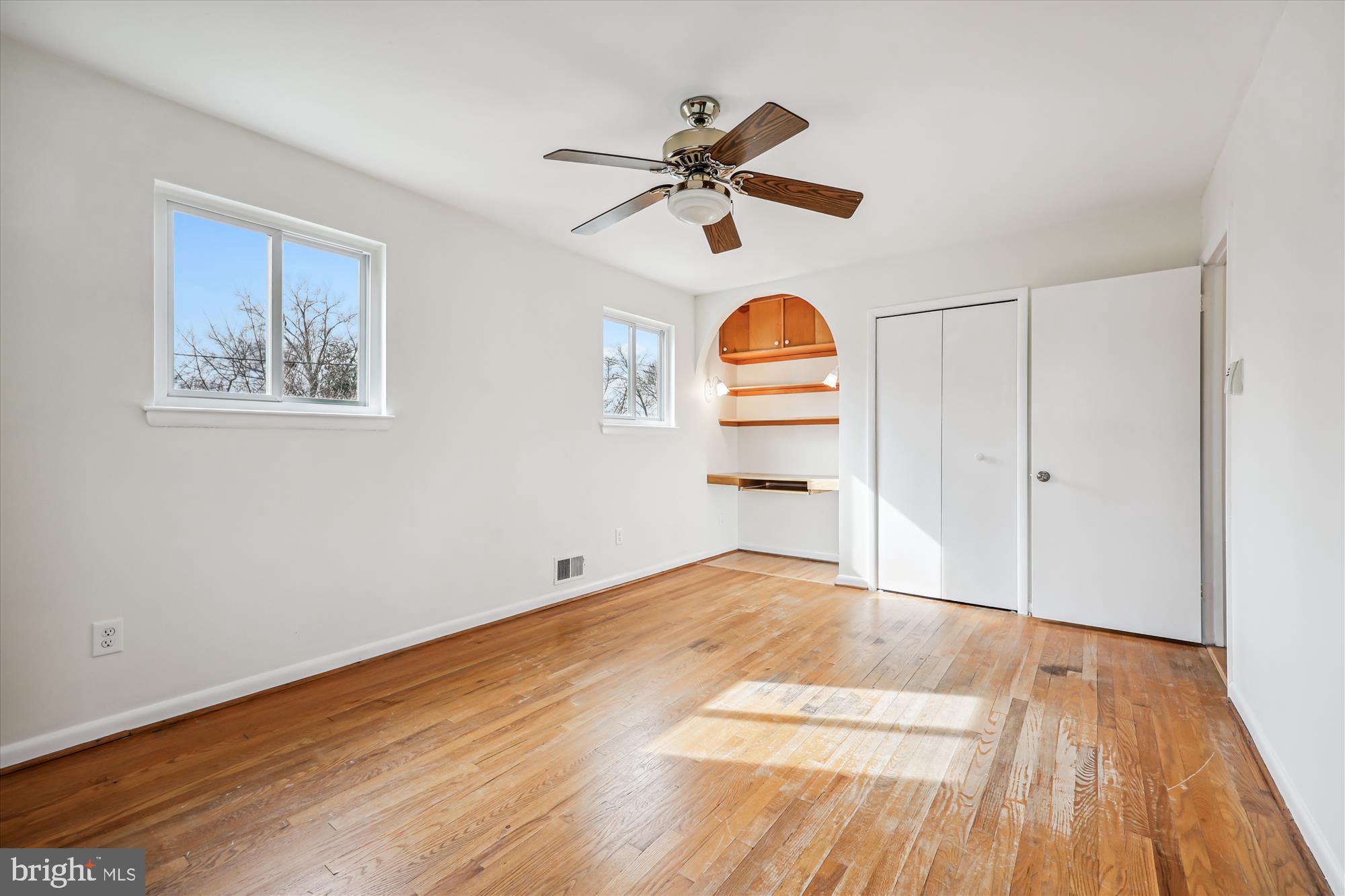 MONTROSE - Residential