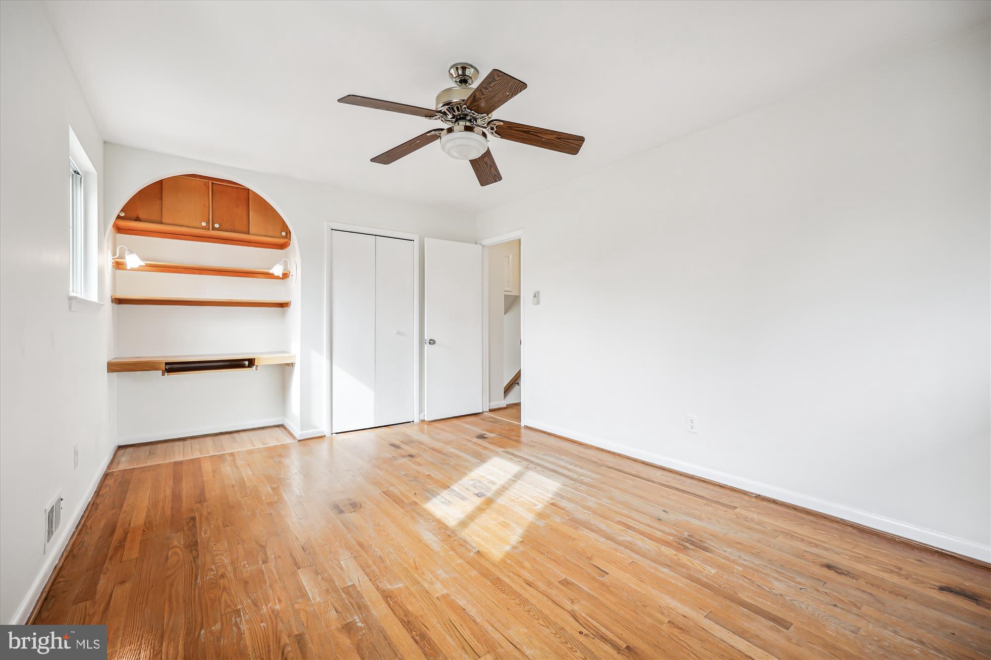 MONTROSE - Residential