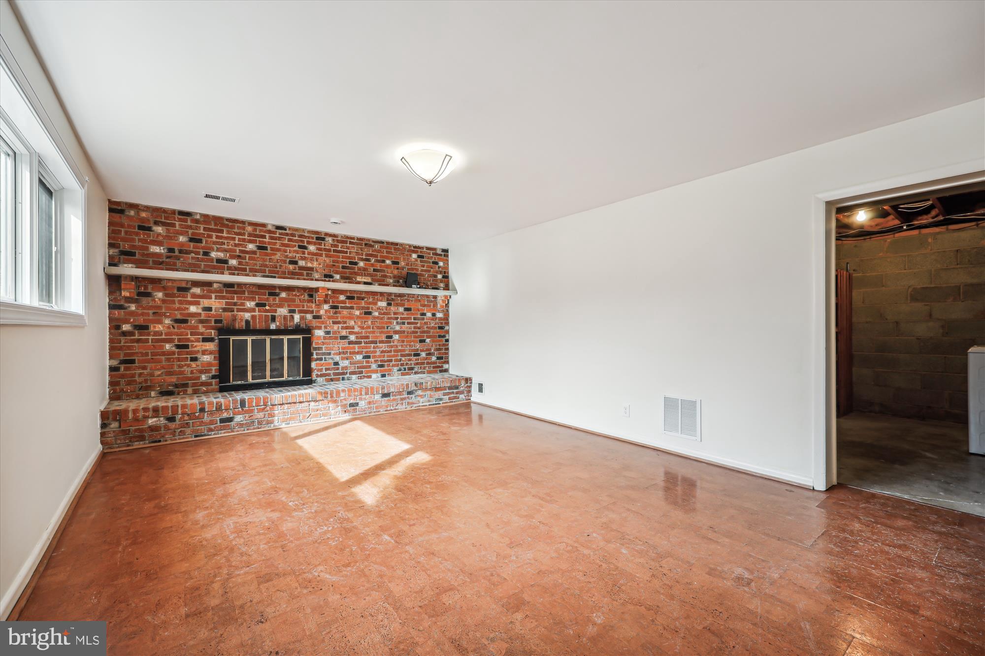 MONTROSE - Residential