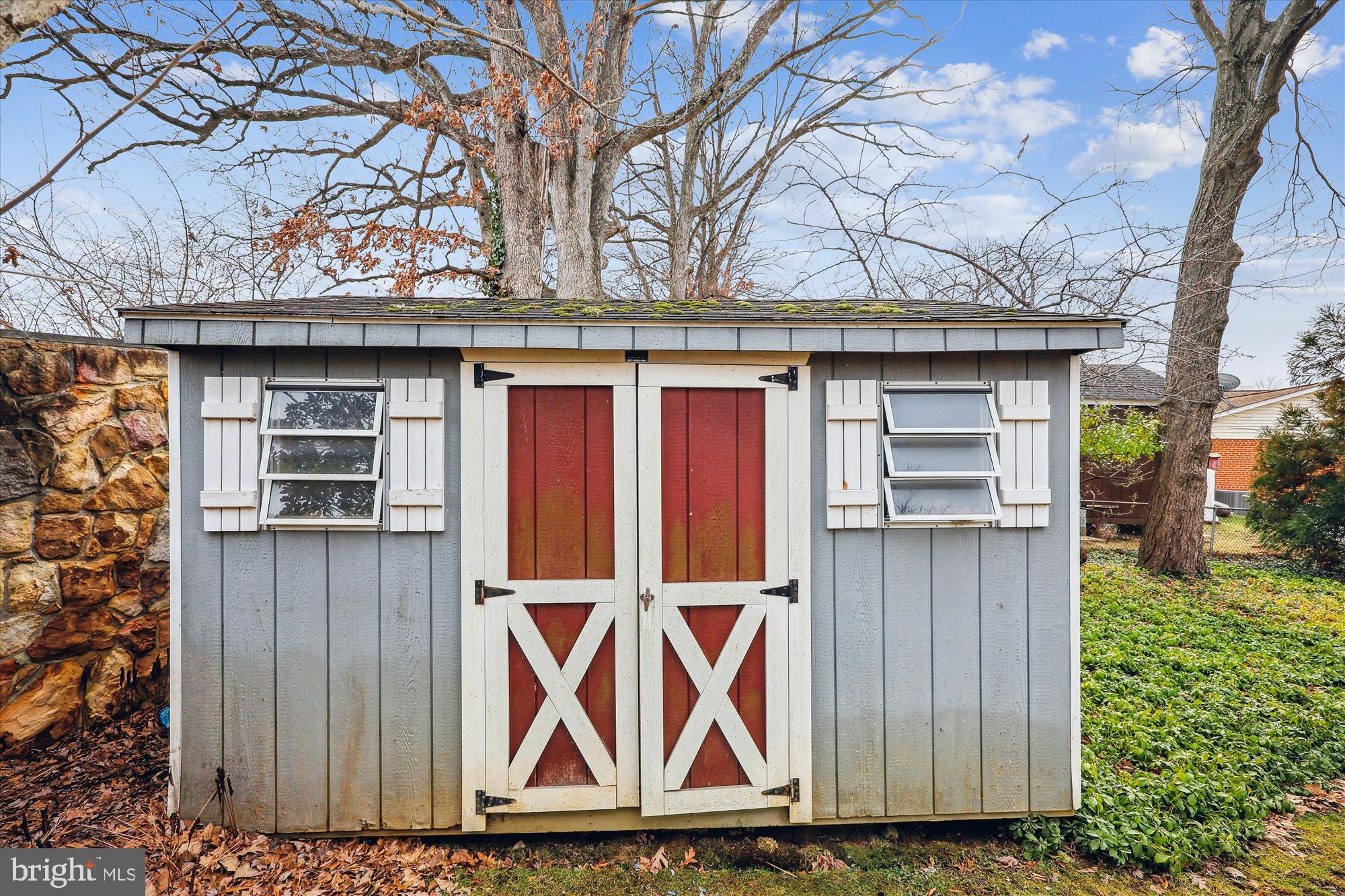 MONTROSE - Residential